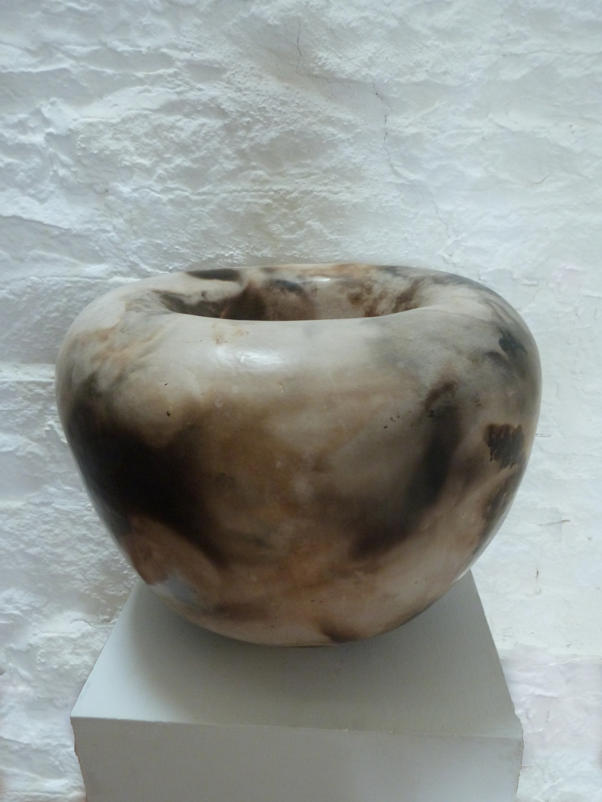 Large smoke fired pot 2 33 cm