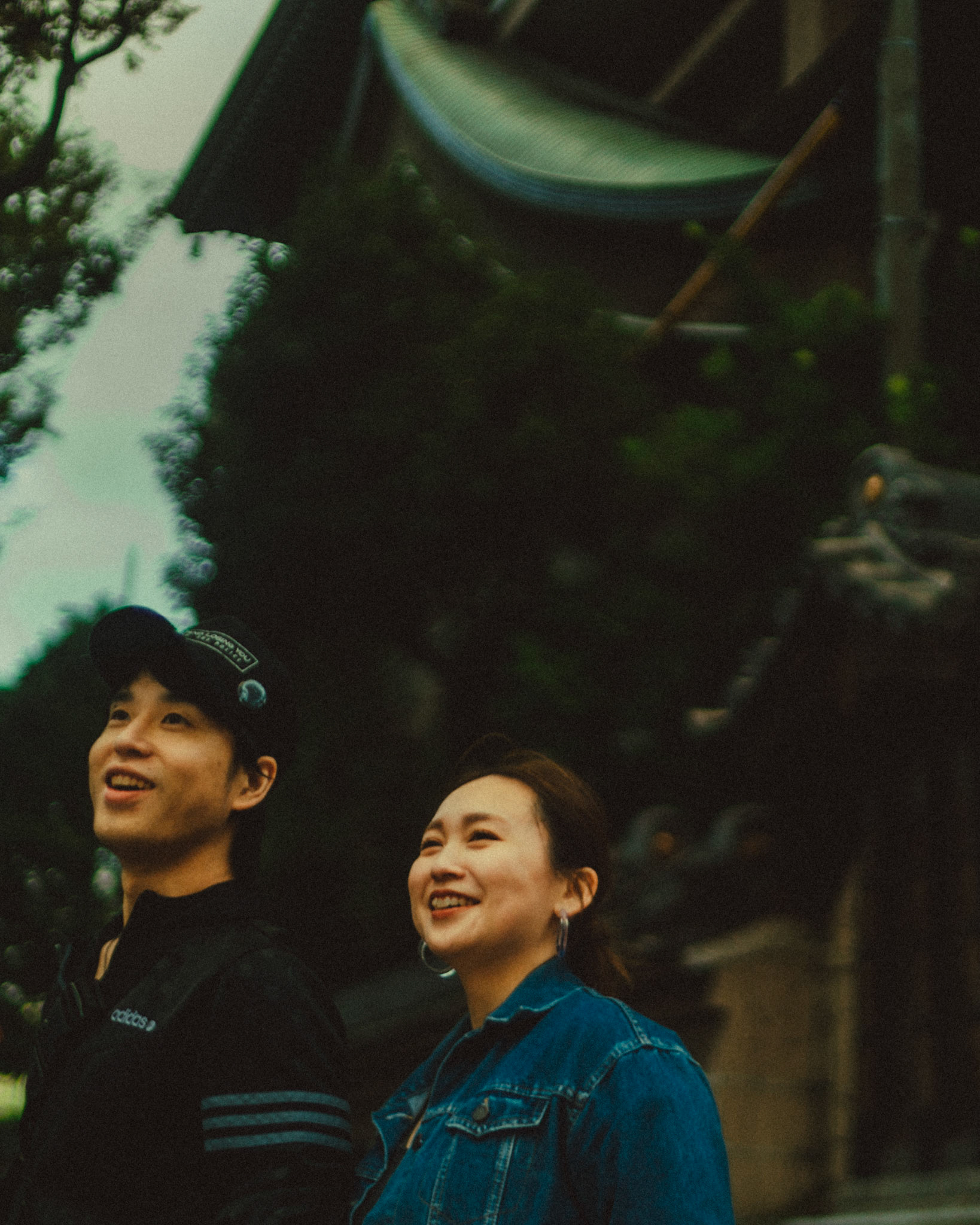 Street-style pre-wedding and engagement portraits outside Mangyoji Temple in Fukuoka, Japan, October 2018, Sony A7SII.