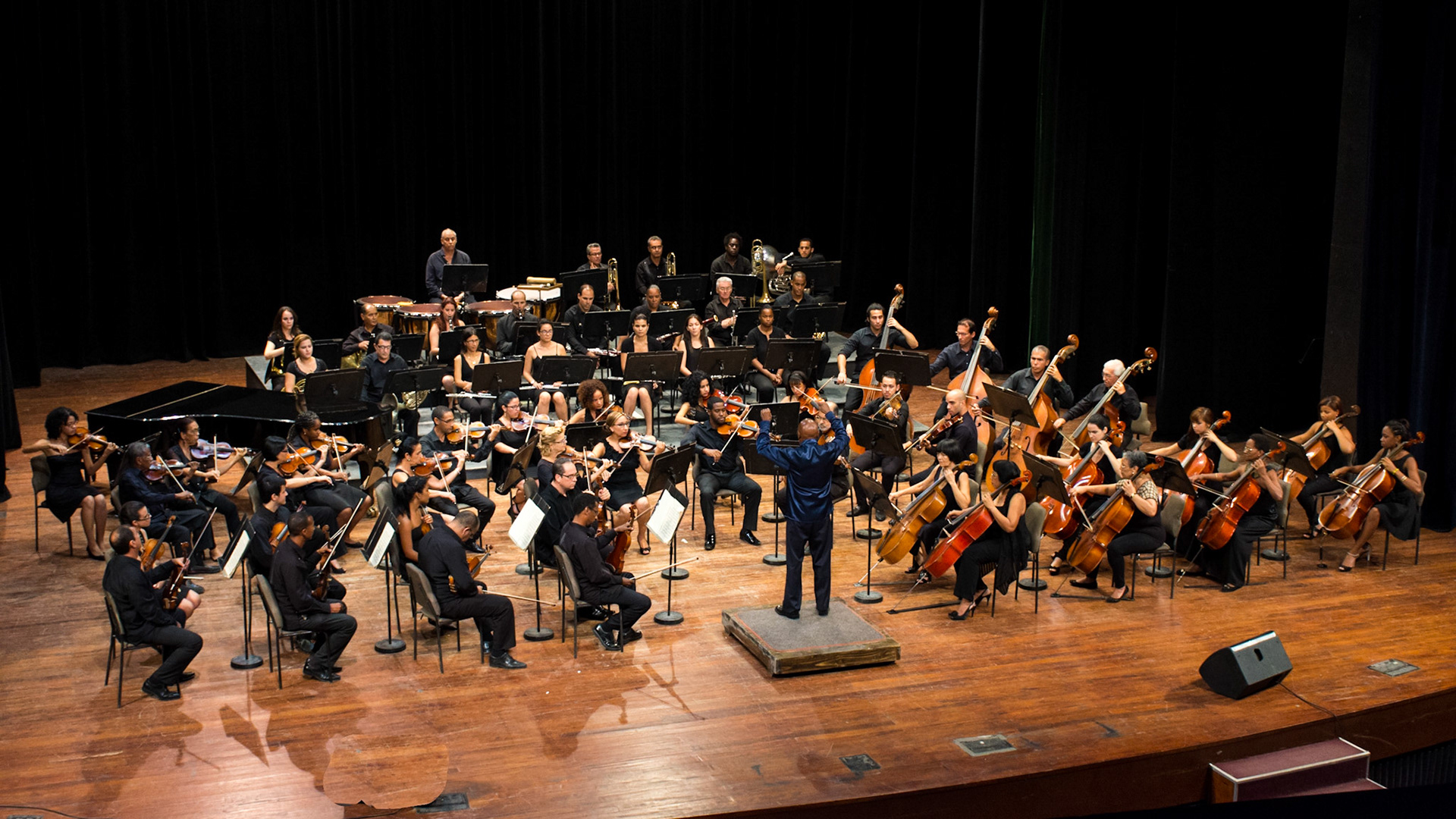 Sinfonica Nacional in Concert at Teatro Nacional