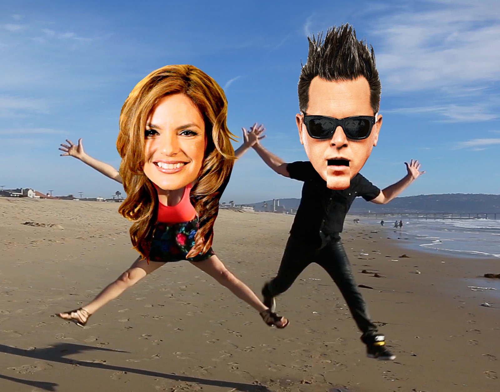 Mindfuck картинки. Hug me prank. кисс пранк до раздевания. Weekend надпись. Its crazy.