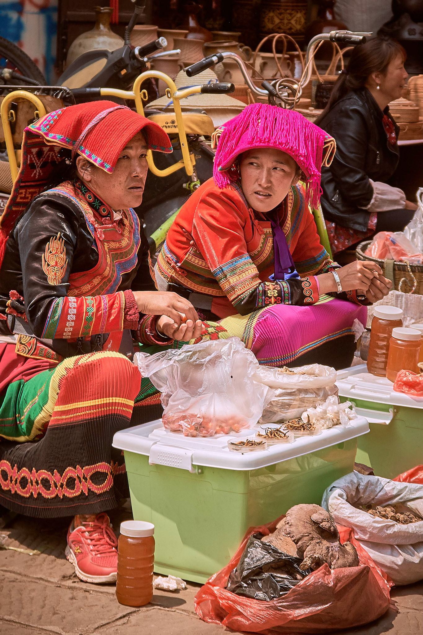 Shaxi market day