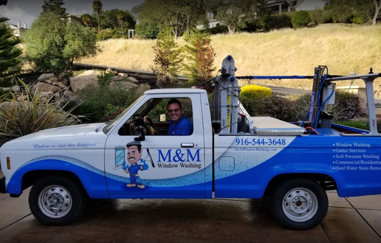 M&M Window Washing - Ford Ranger