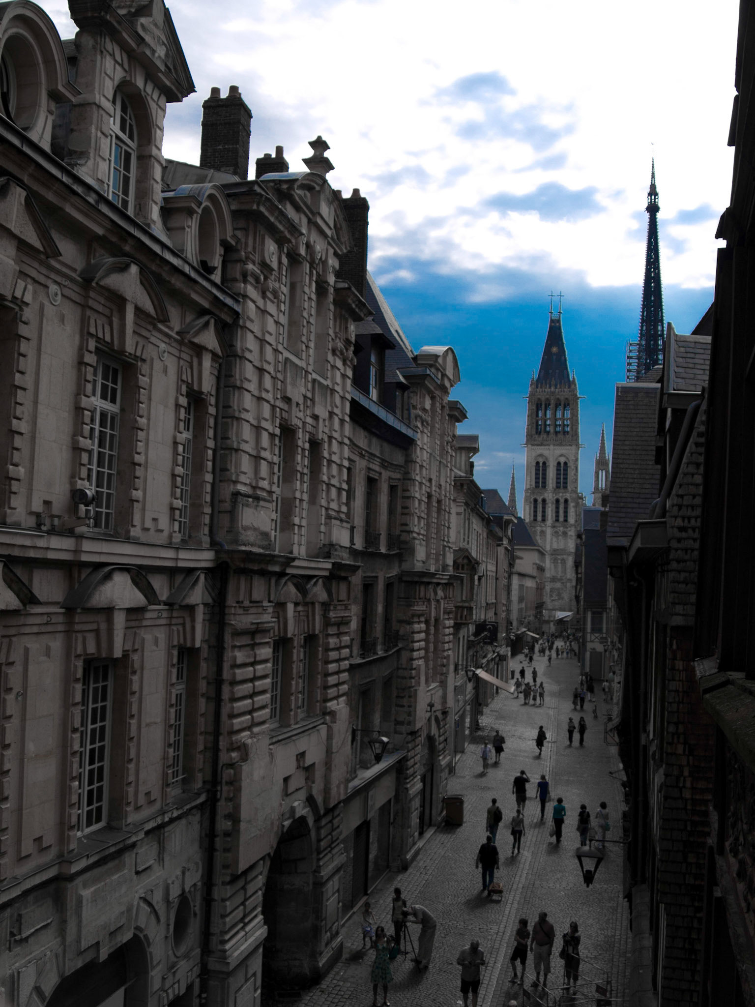 Rouen 11h09