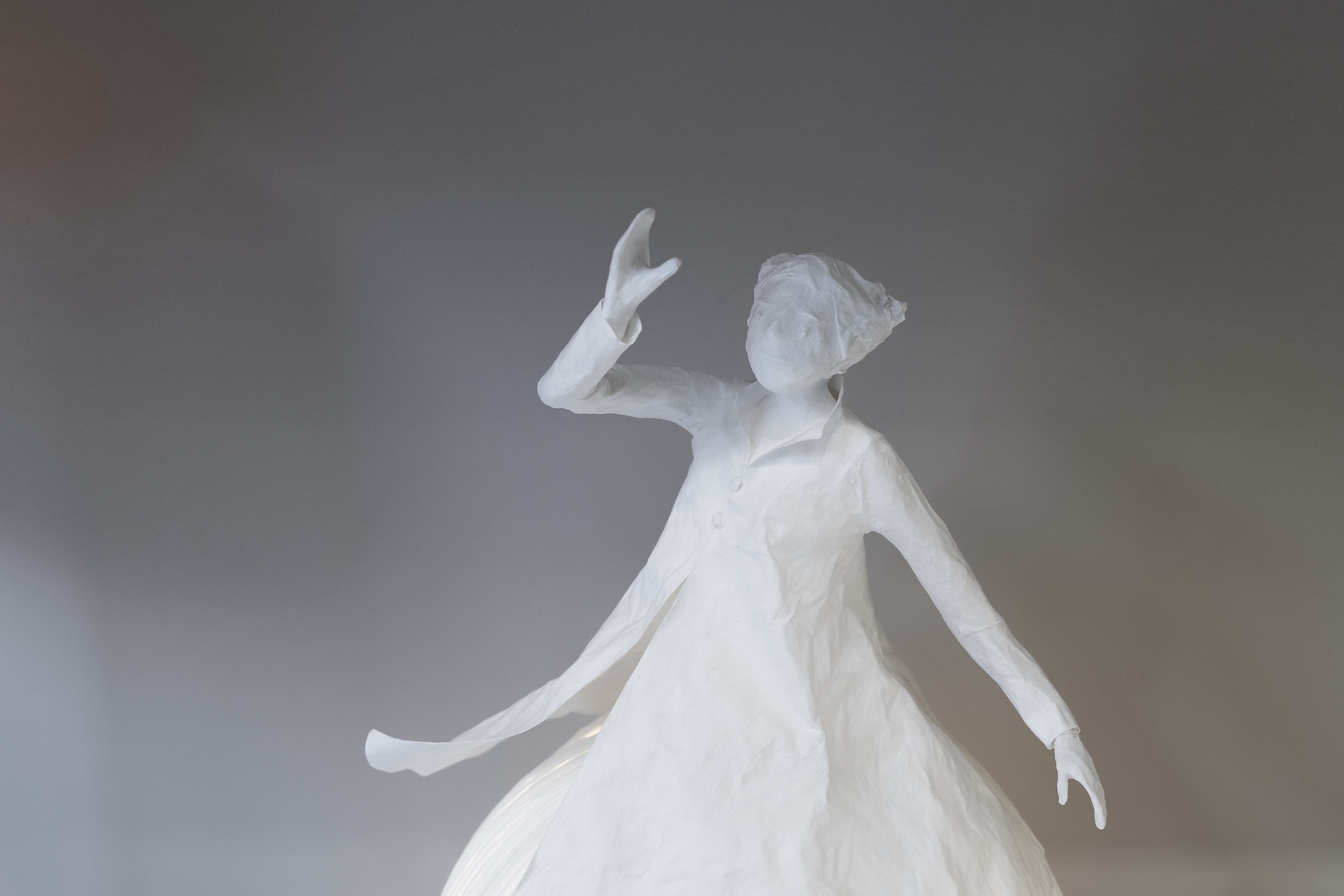 Mademoiselle PM en papier de Lin - 475 €