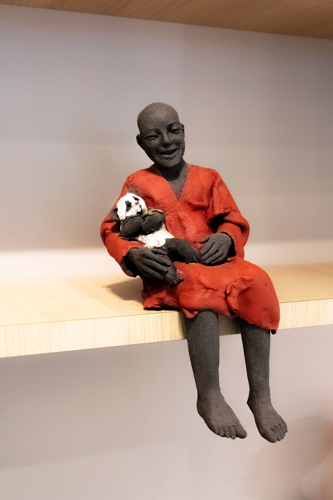 Panda San en terre noir et tempera - 780€
