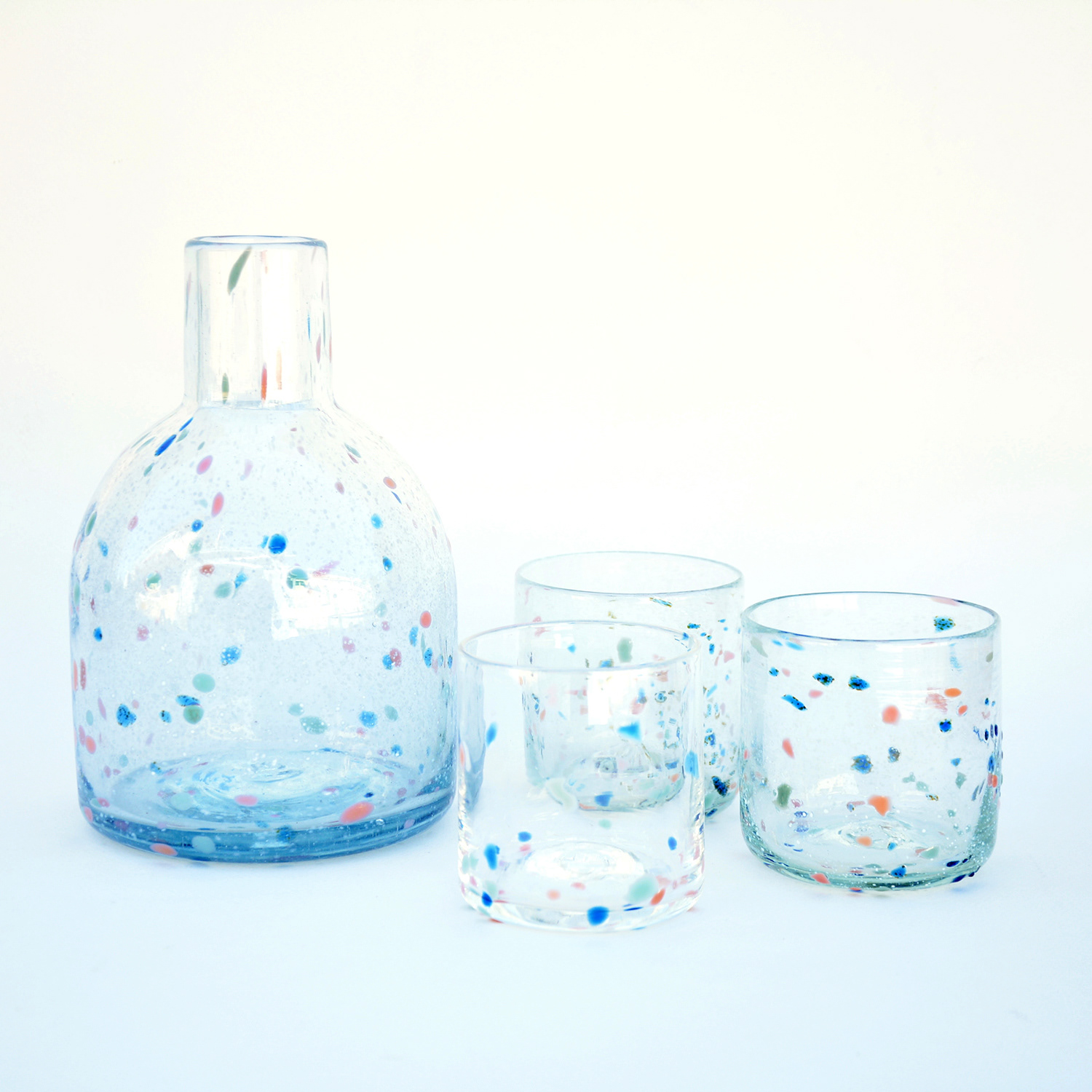 Ensemble Terrazzo : carafe - 80€ | verres - 25€ pièce