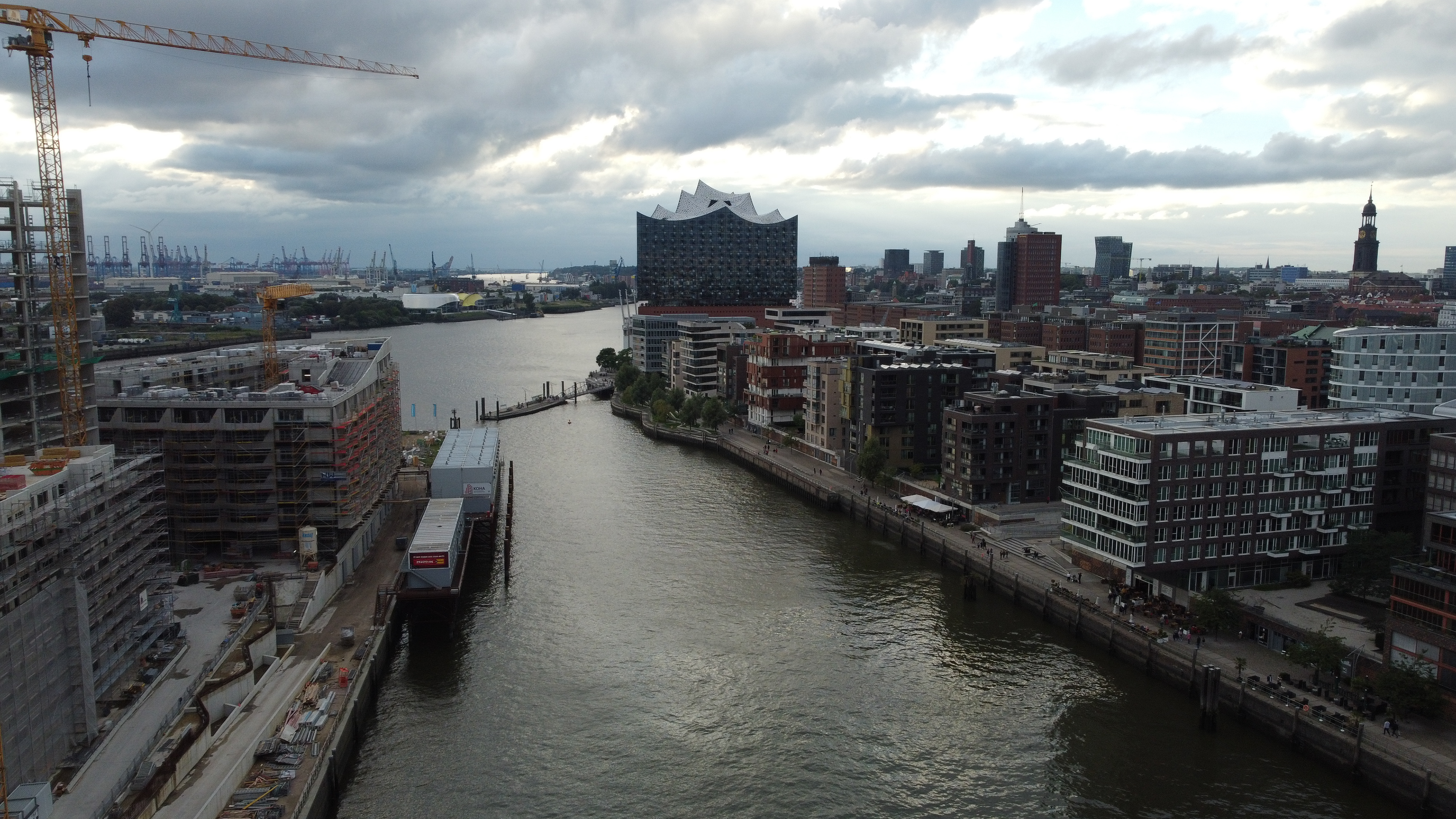 Elbphilharmonie Schatten