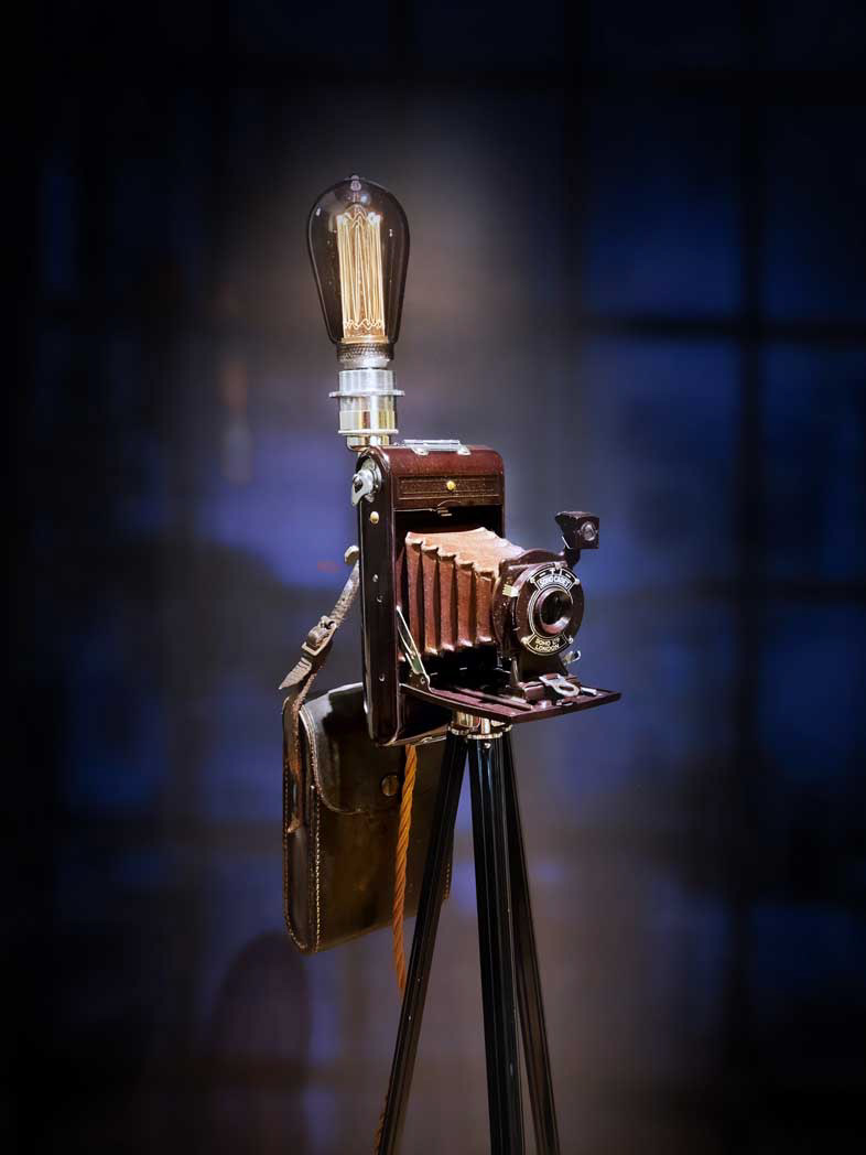 Upcycled Vintage 1930s Art Deco Soho Cadet London Camera Tripod Lamp