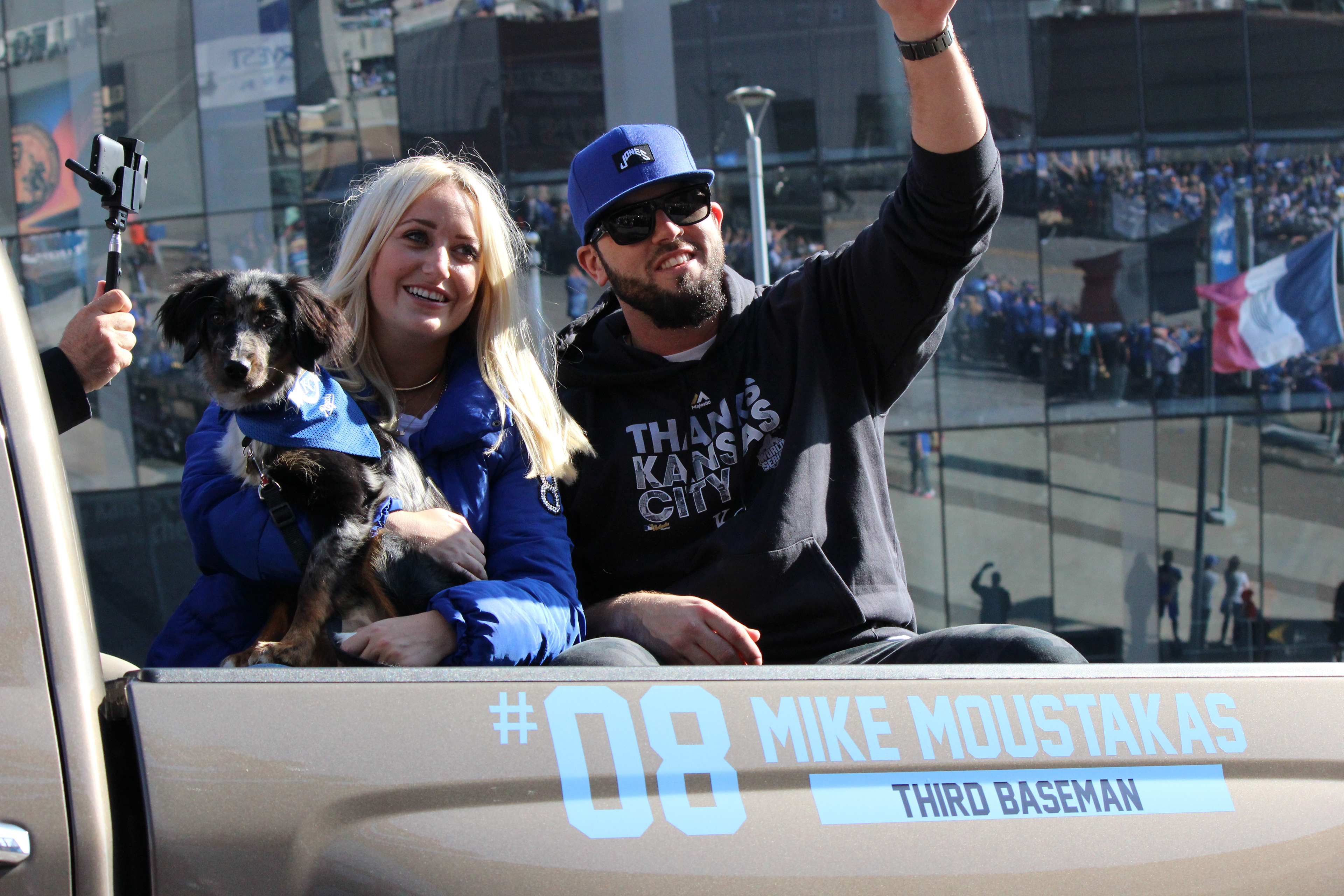 Kirstie Mulligan's Design Portfolio - 2015 World Series Parade & Rally