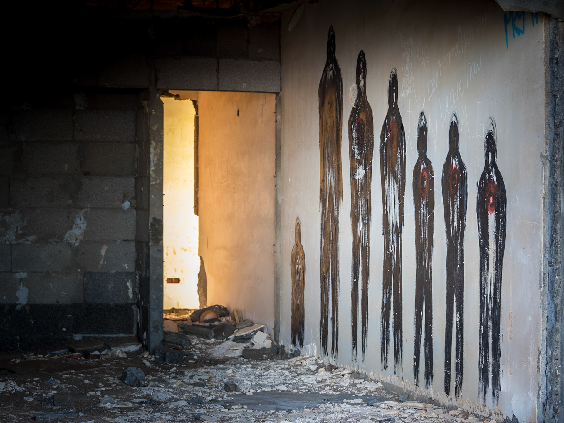 Weg ins Licht - Hotelkomplex auf Lanzarote