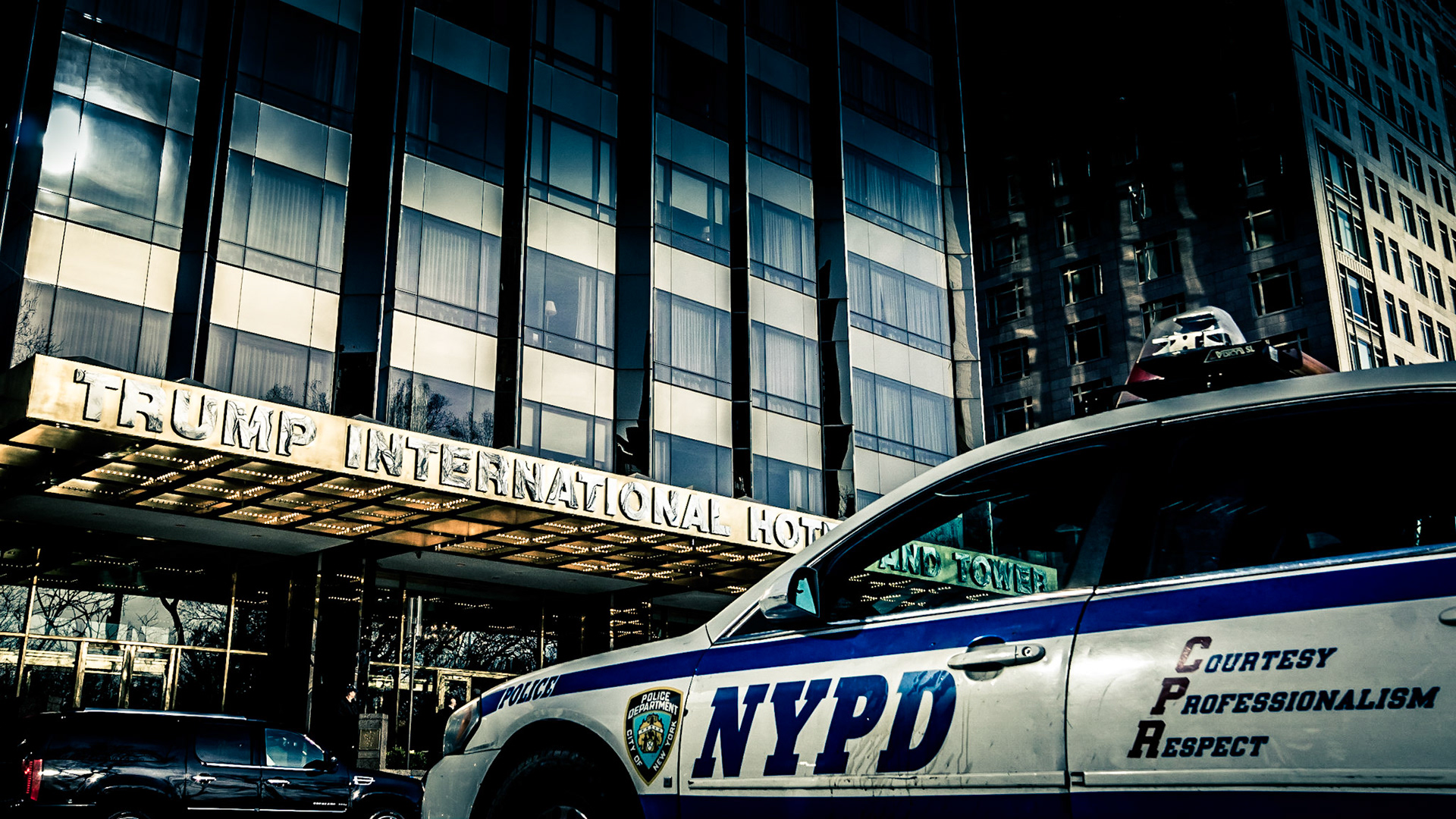 Polizei vor dem Trump Hotel Tower in New York