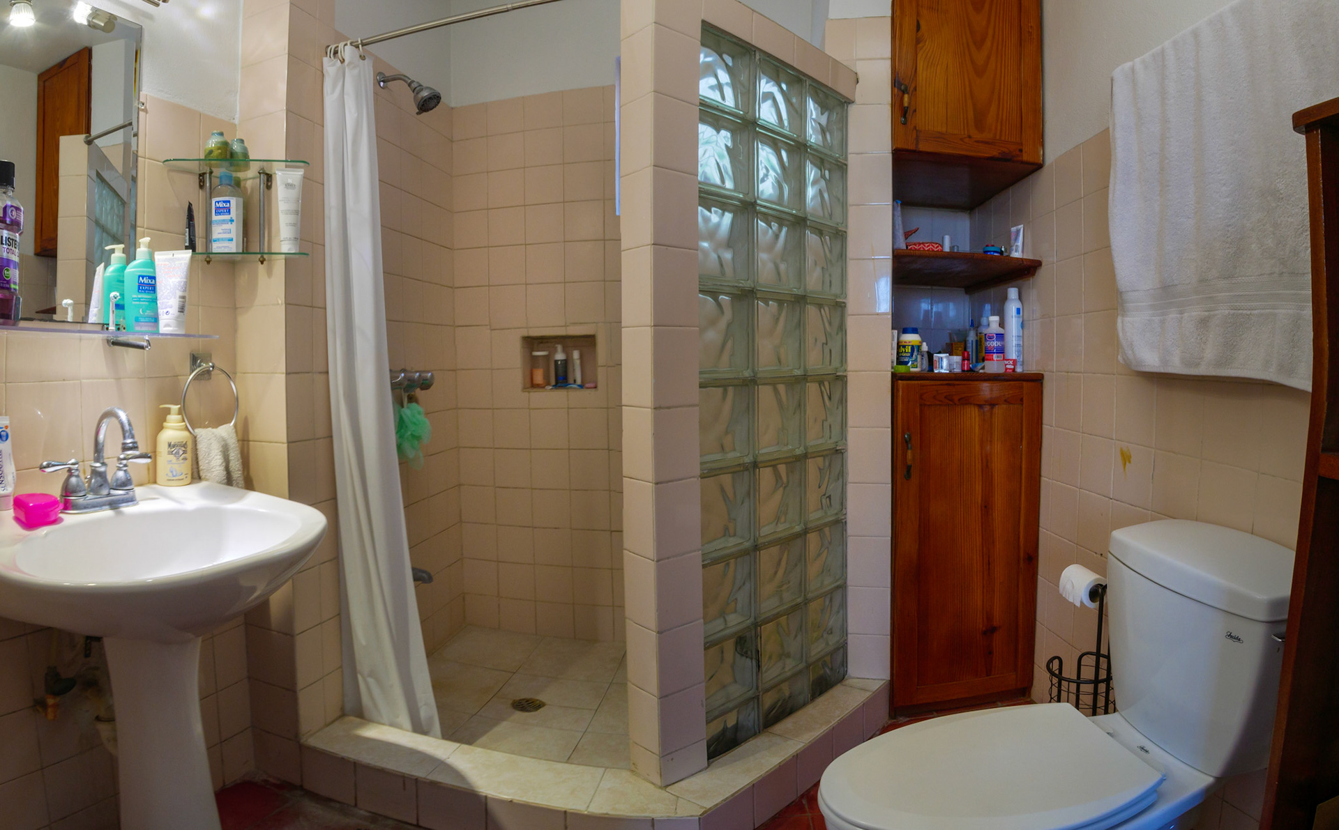 Salle de bain de la chambre principale