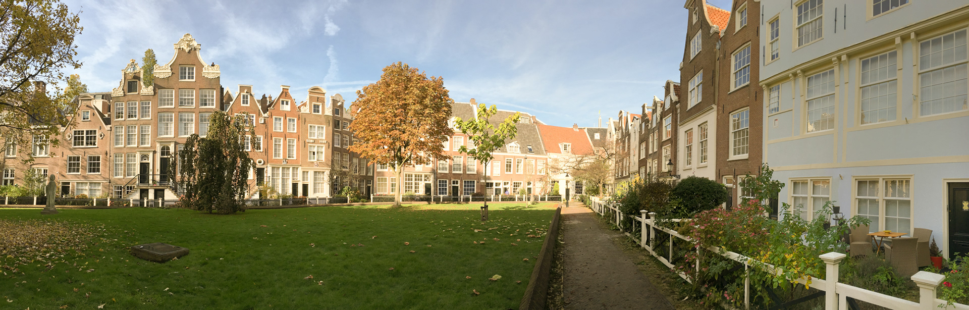 Begijnhof - nejstarší vnitroblok v Amsterdamu