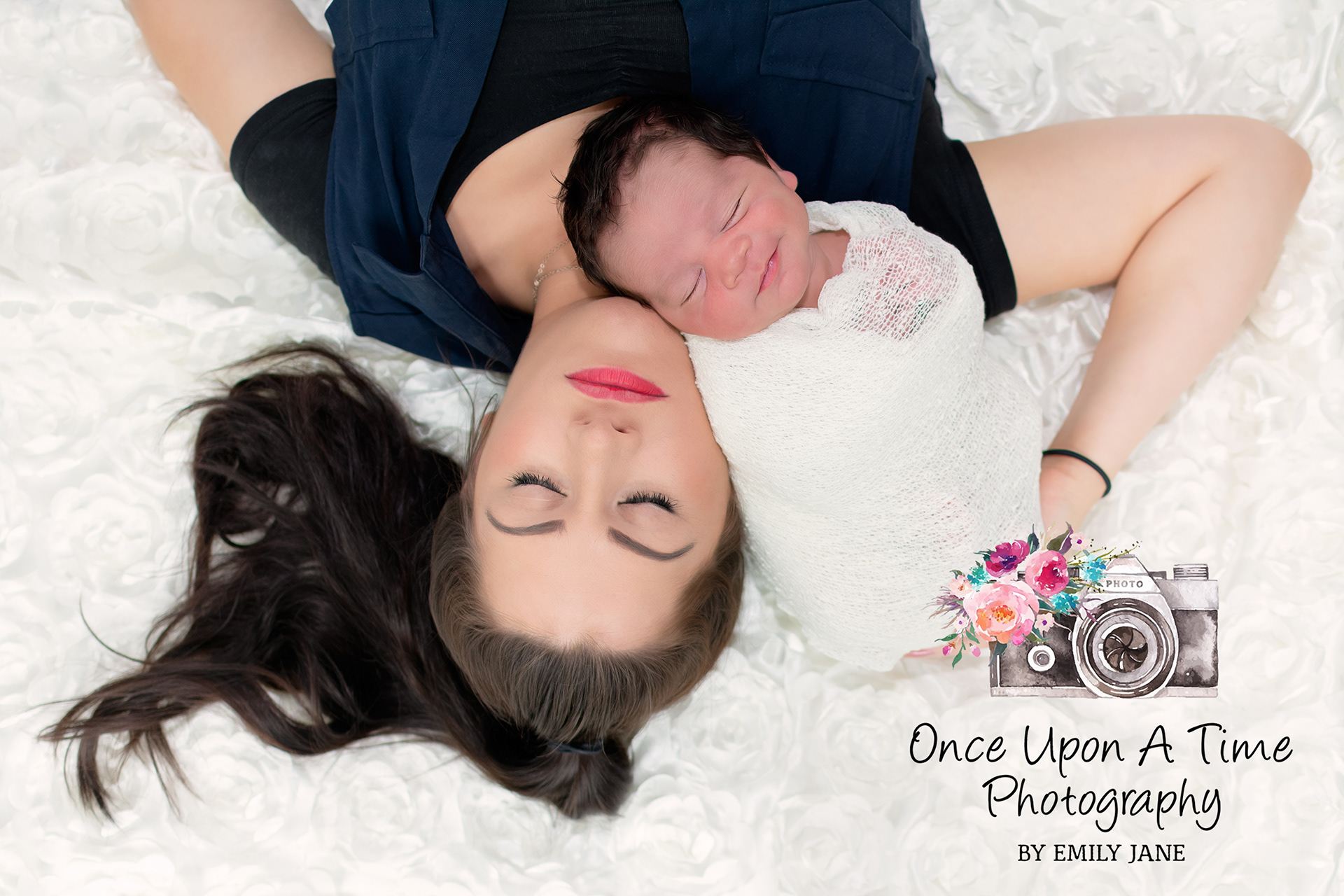 family newborn photographer Worcestershire