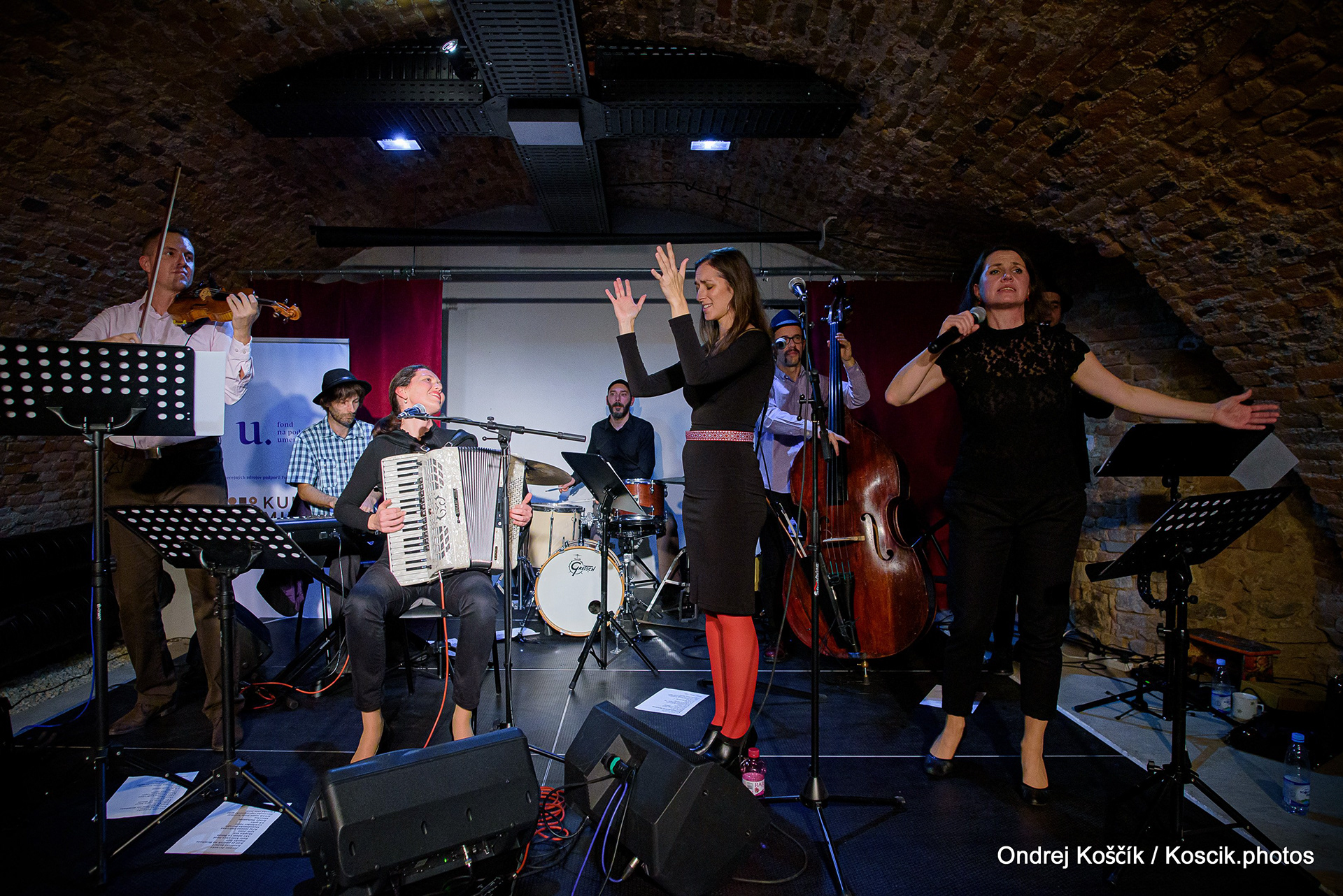 Koscik Photos 20191130 Preßburger Balkan Band / Devín,SK