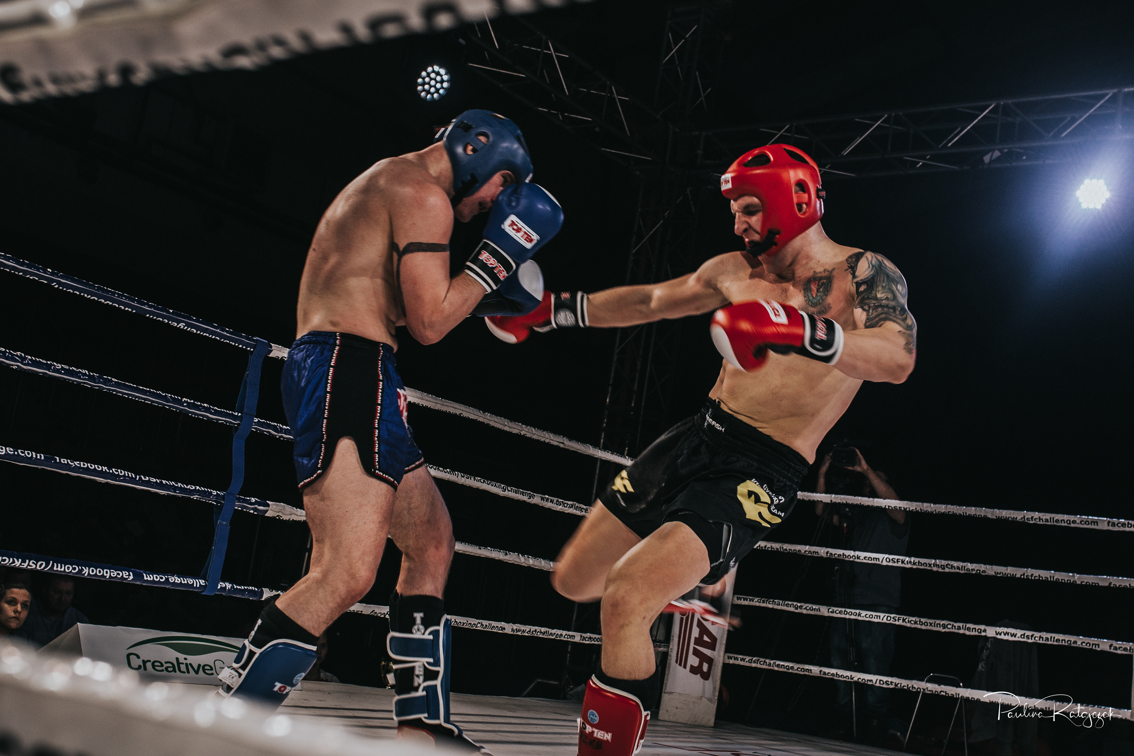 K 1 бои. K1 Kickboxing. К-1 кикбоксинг. K1 кикбоксинг Ульяновск. Король k-1 Kickboxing.