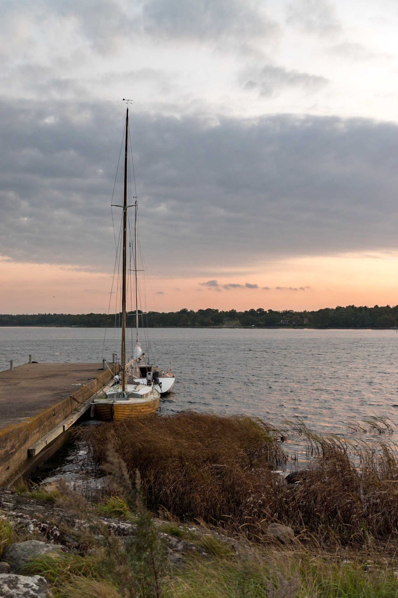 ISO 100 | 24 mm | f/2.8 | 1/60 s