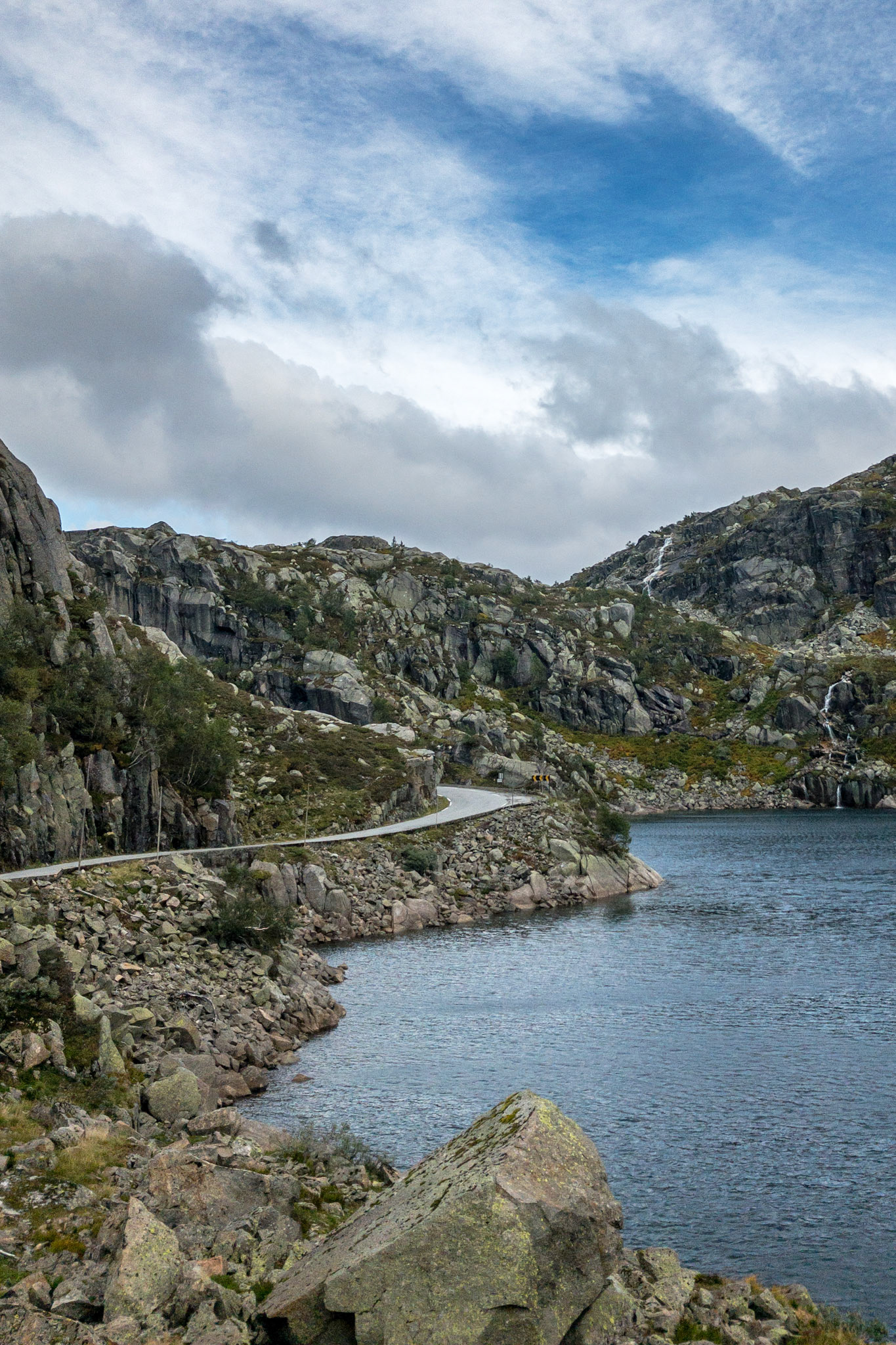 Apple iPhone 8 @ ISO 20 | 3.99 mm | f/1.8 | 1/2500 s