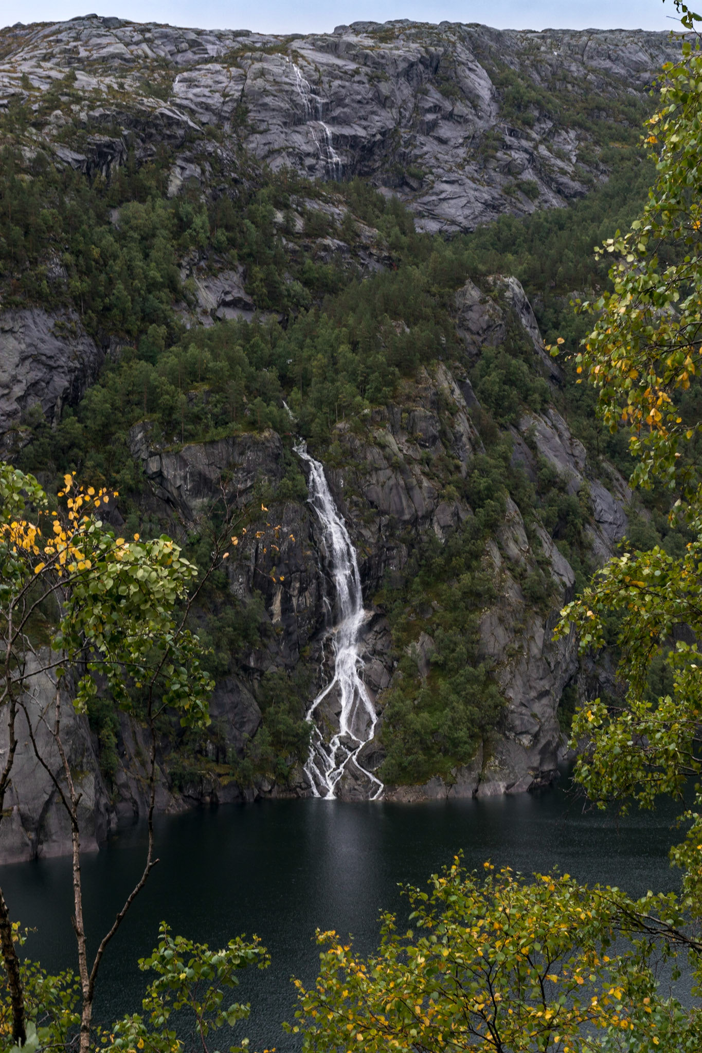 Sony ILCA-77M2 | DT 16-50mm F2.8 SSM @ ISO 100 | 35 mm | f/8 | 1/15 s