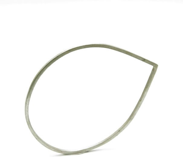 Bracelet 'Le curieux', Collection ASSYMETRICS, argent 925 - 80€
