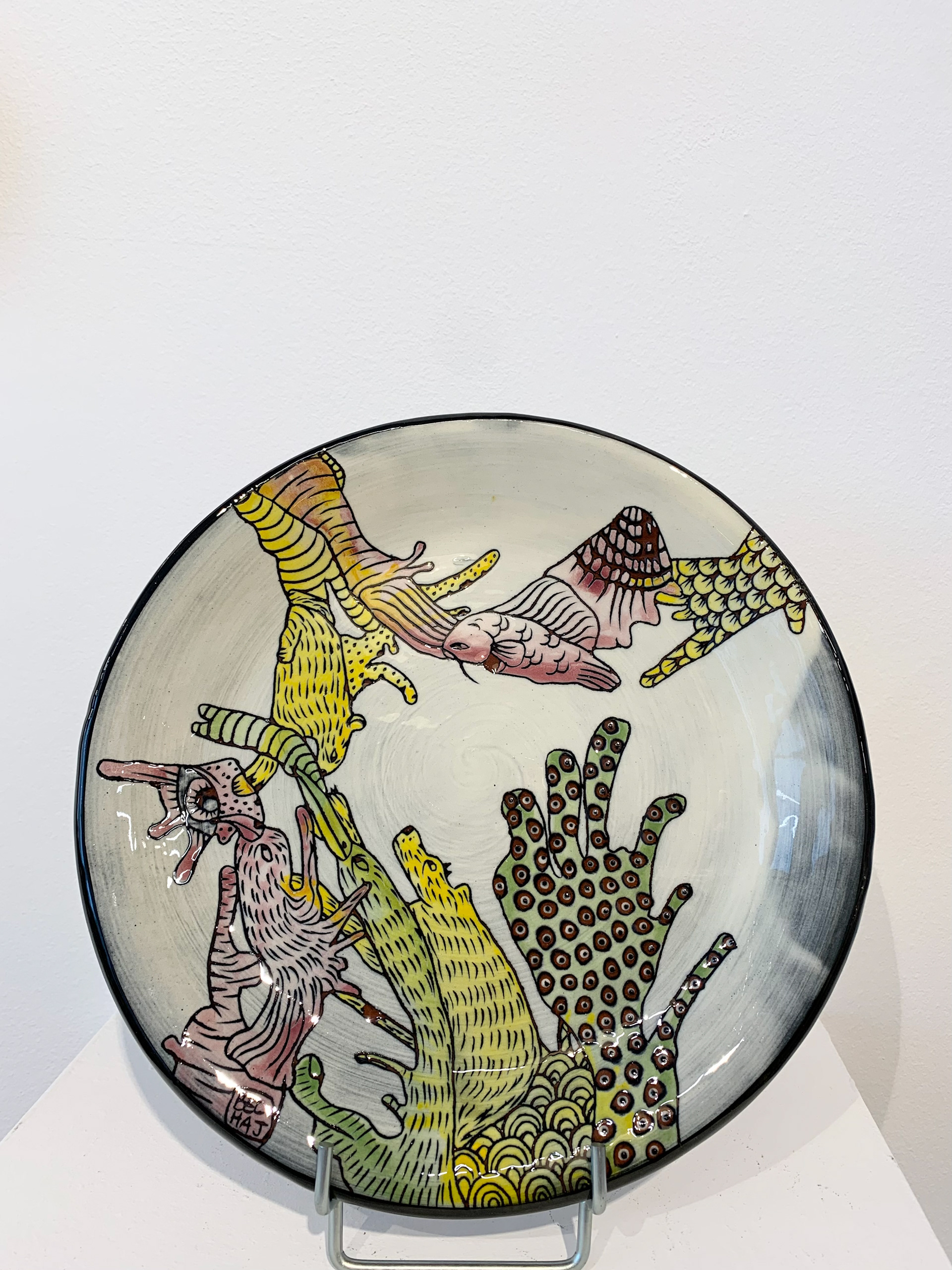 Assiette en faïence, Collection 'Pareidole' Diam 10 cm - 65€