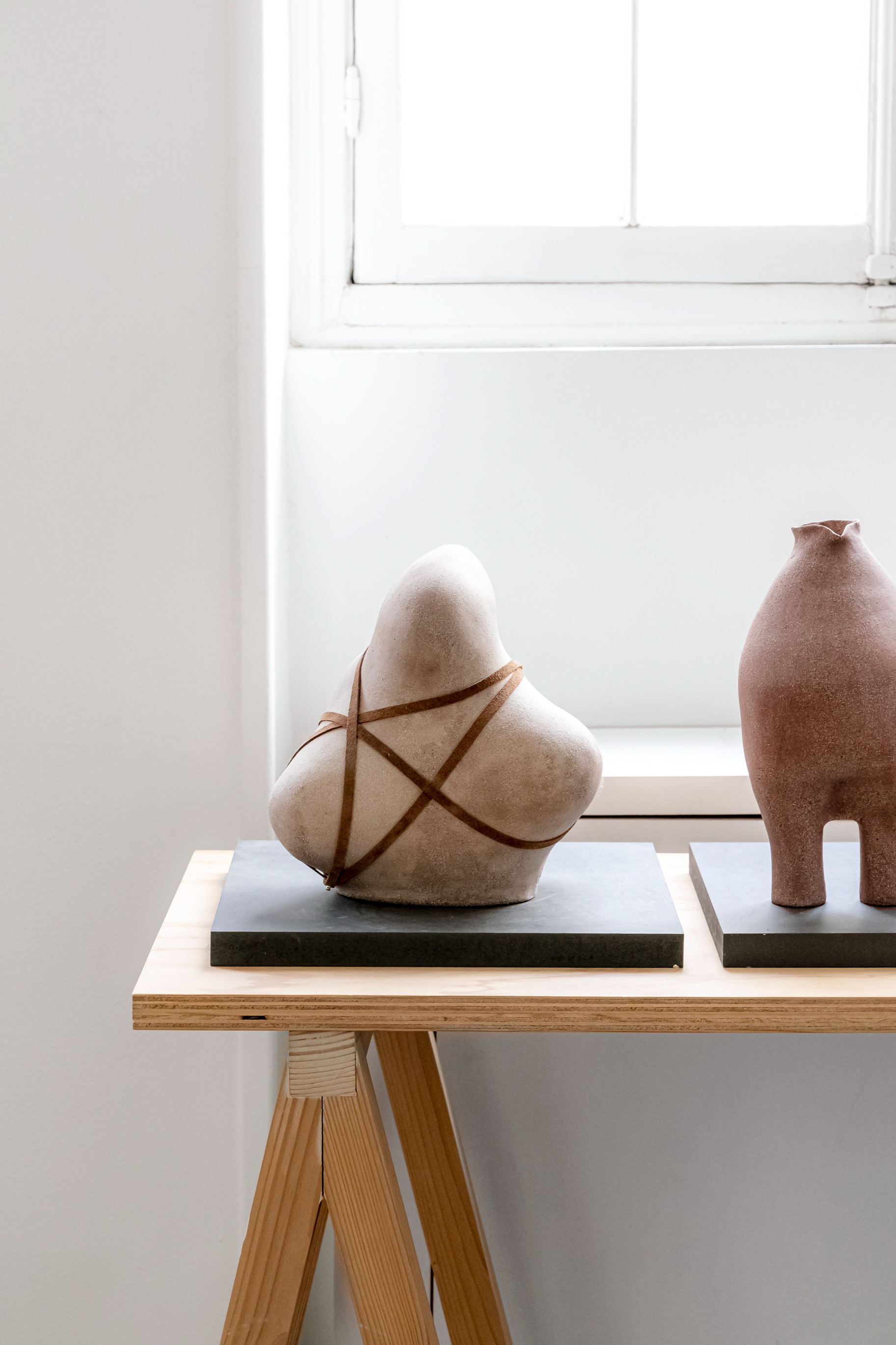 Entravée n°1, pièce unique en grès - 520€