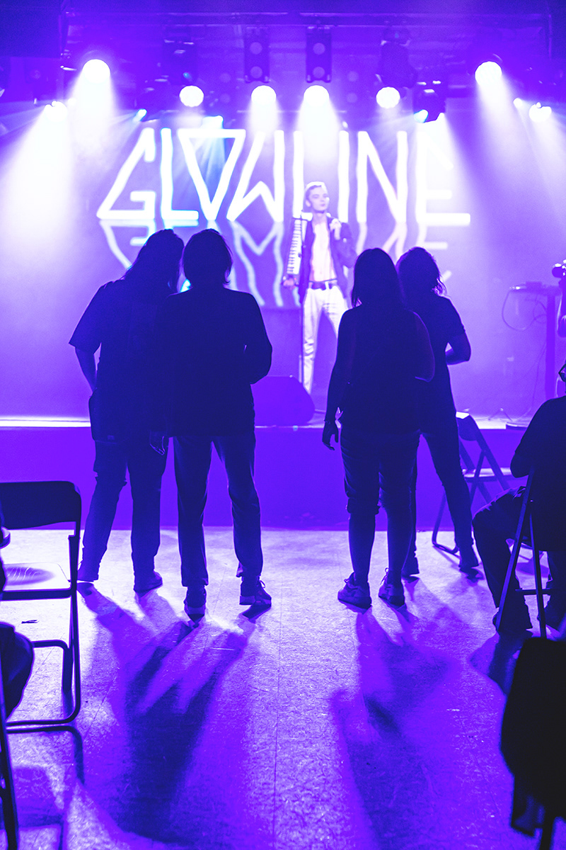 Glowline