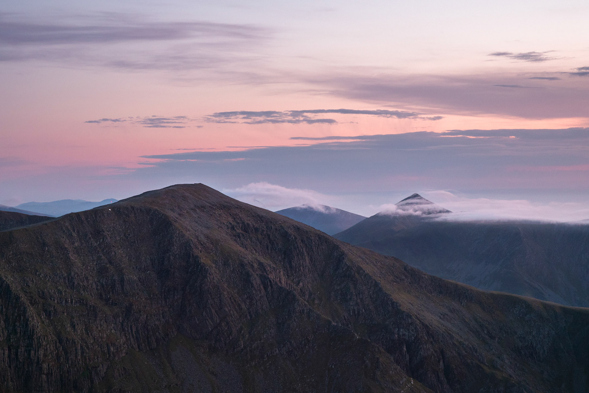 Carnedd Dafydd, Mynydd Perfedd and Ellidir Fawr from the summit of Carnedd Llewelyn