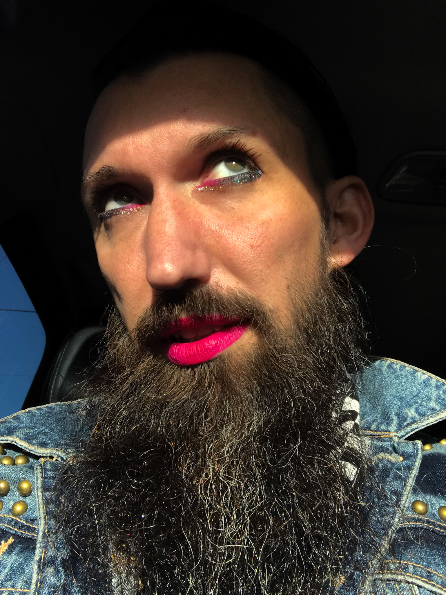 The light is good. The lipstick is better.