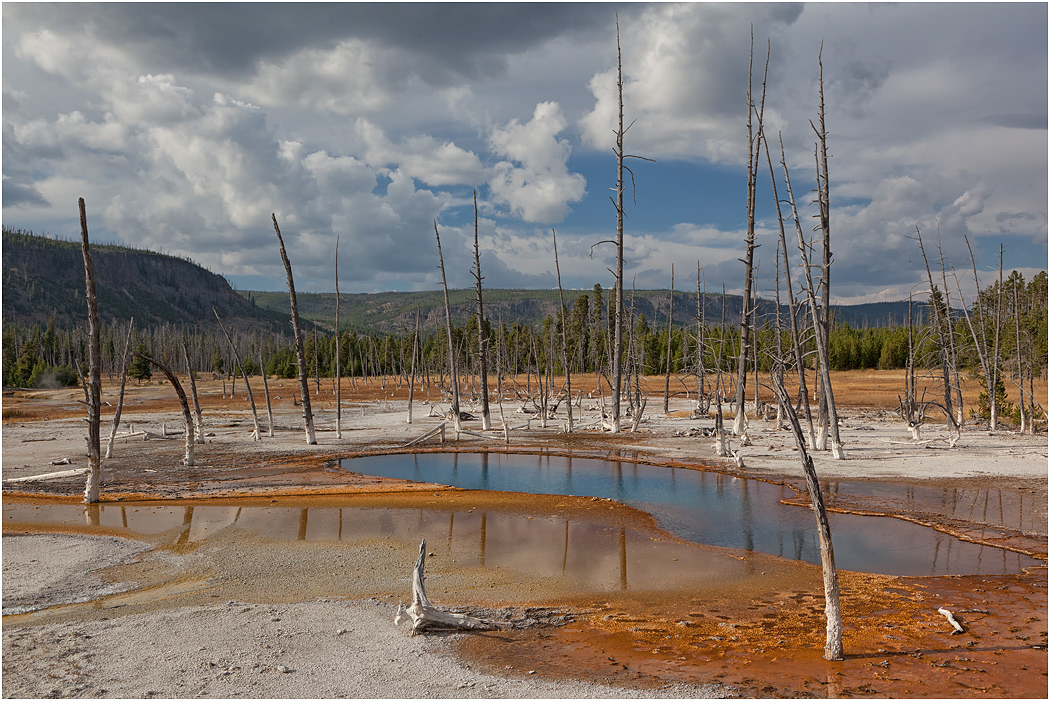 Opalescent Pool, Black Sand Basin, Yellowstone NP
