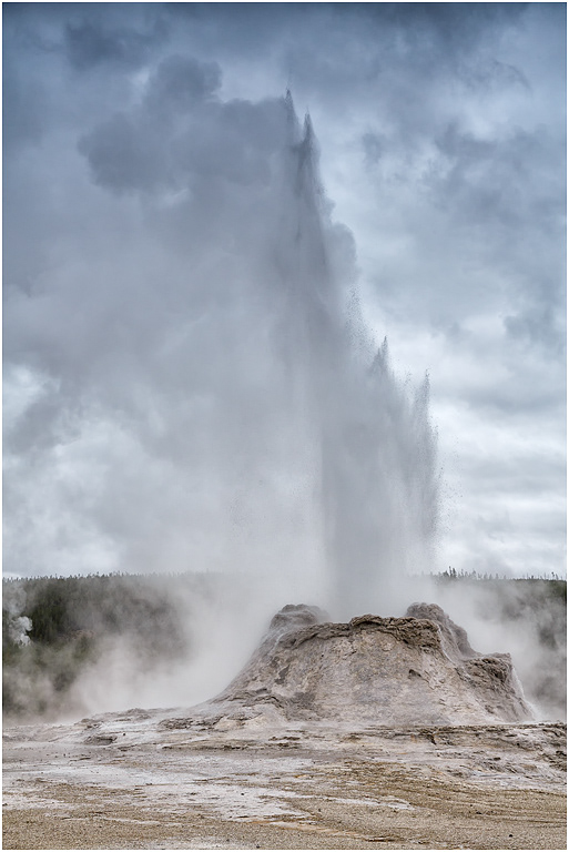 Castle Geyser, Upper Geyser Basin, Yellowstone NP