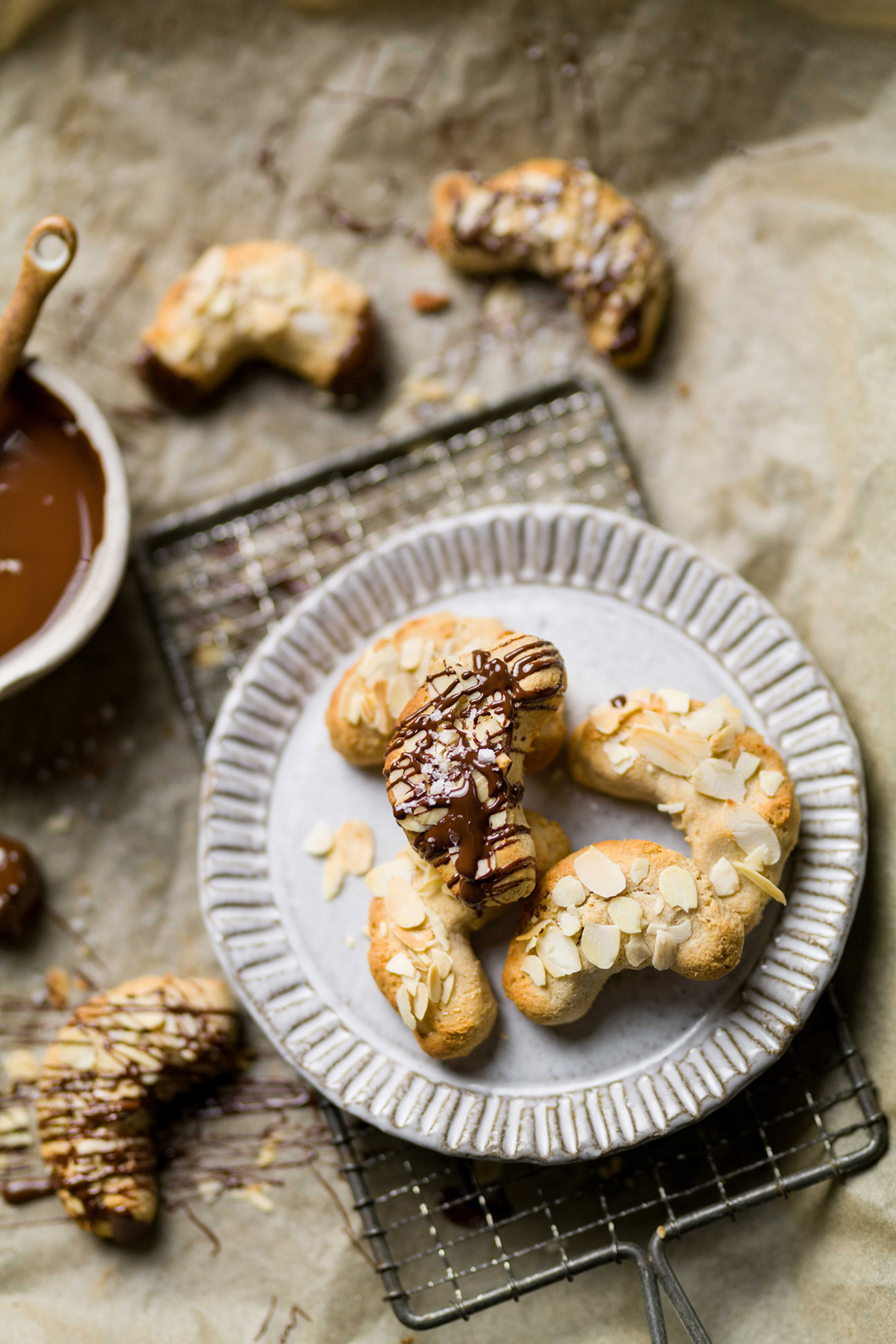 Lenaliciously - Mandelhörnchen mit Marzipan