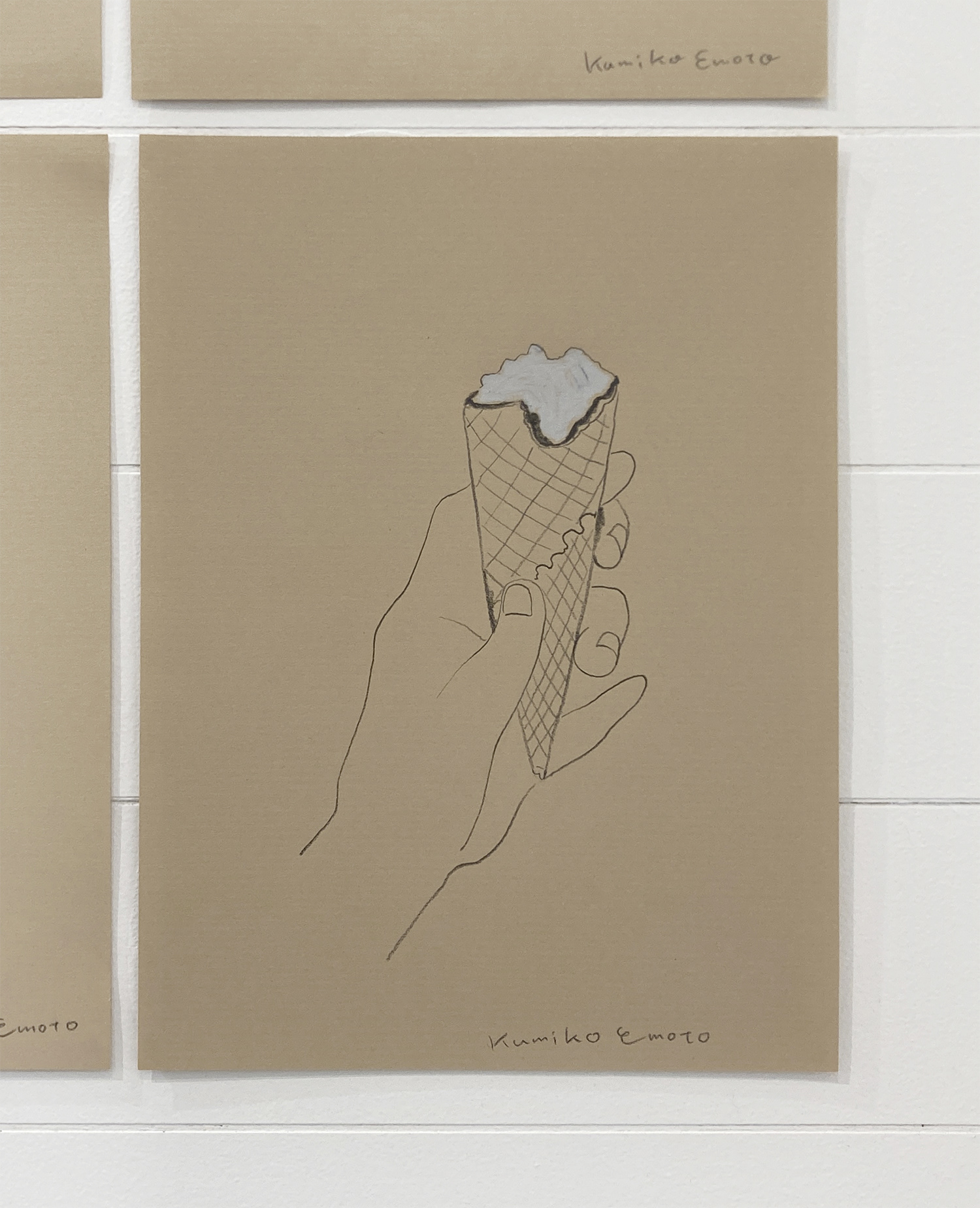 No.35 / 會本久美子『untitled』/ 素材:クラフトペーパー、鉛筆 / 制作年:2021 / サイズ:W210×H297mm / 価格:¥5,000