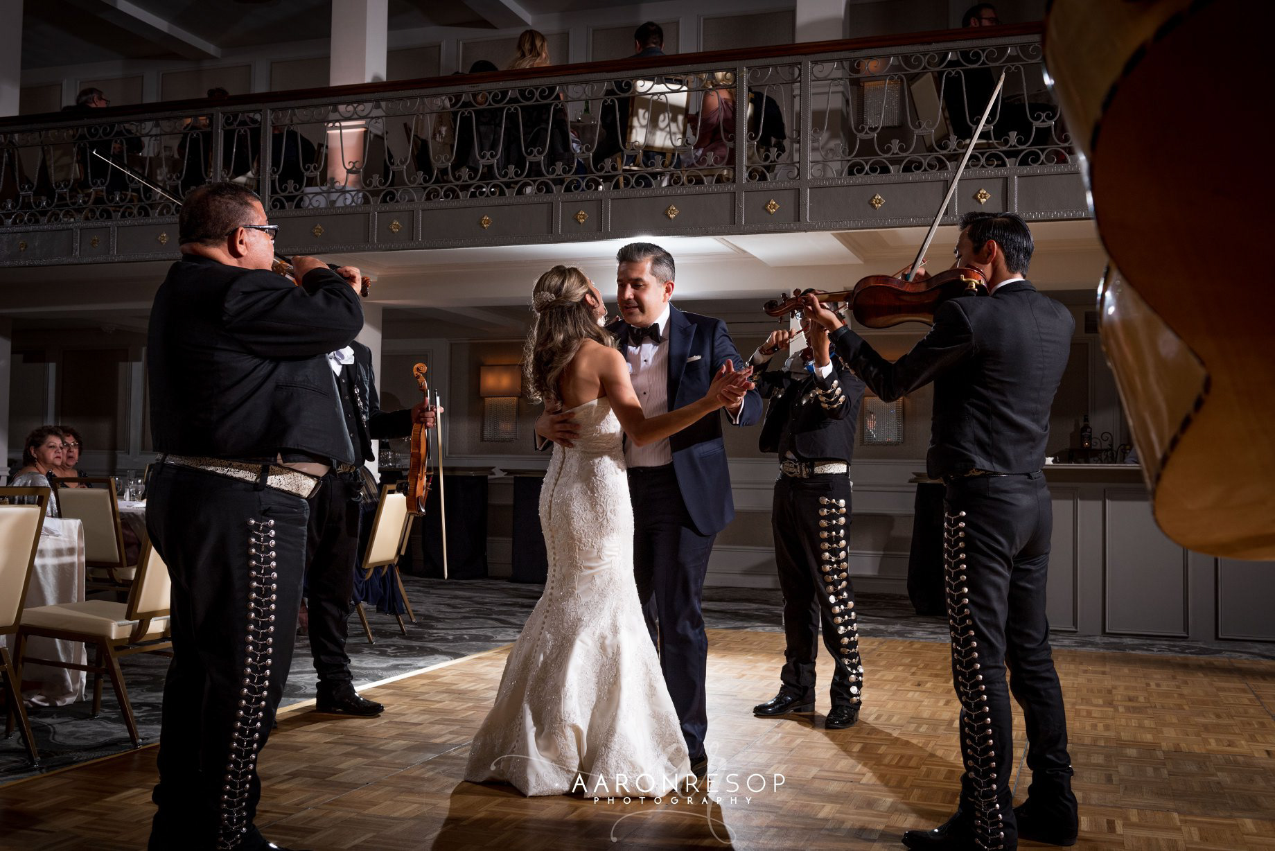 Wedding Day Photos Taken by Wedding Photographer Aaron Resop @ The St. Anthony, a Luxury Collection Hotel, San Antonio, 300 East Travis Street, San Antonio, TX