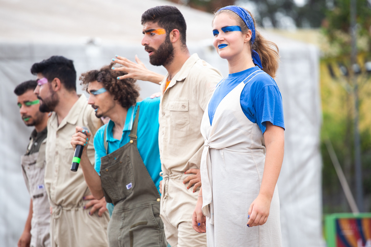 Escudos Humanos com AlarmTheater e Cia. Arthur-Arnaldo de Teatro. Sesc Campo Limpo, 2019.
