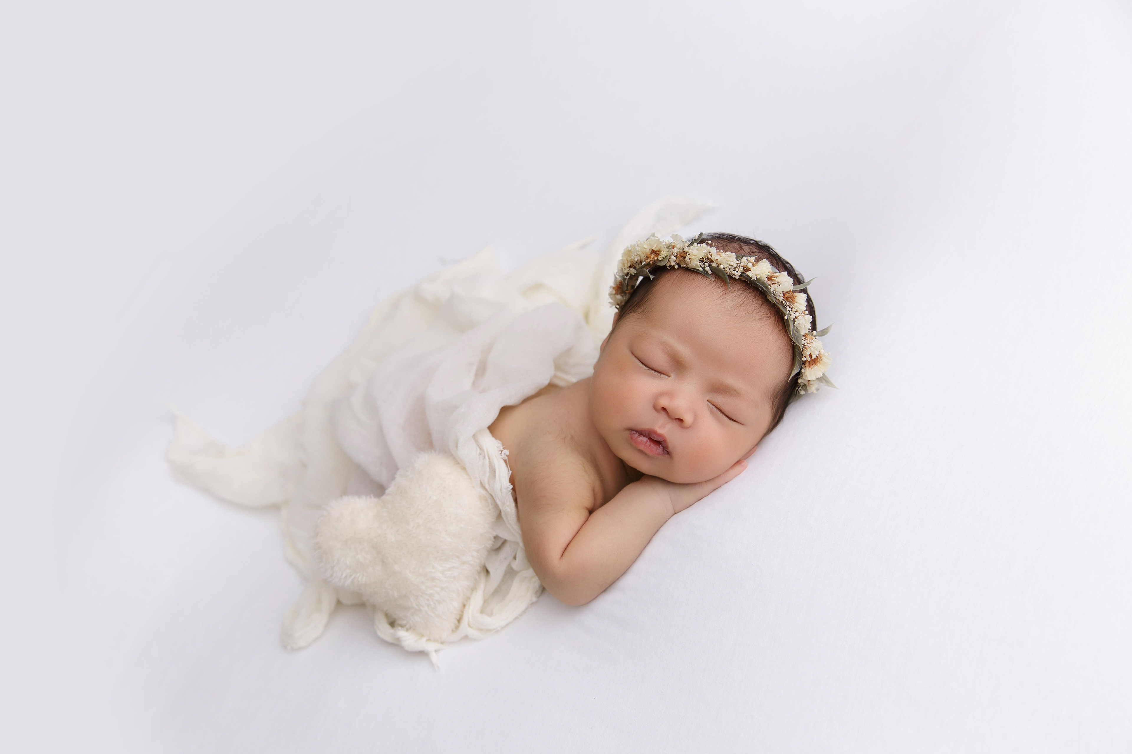 Lara Drew Photography - Auckland newborn photographer
