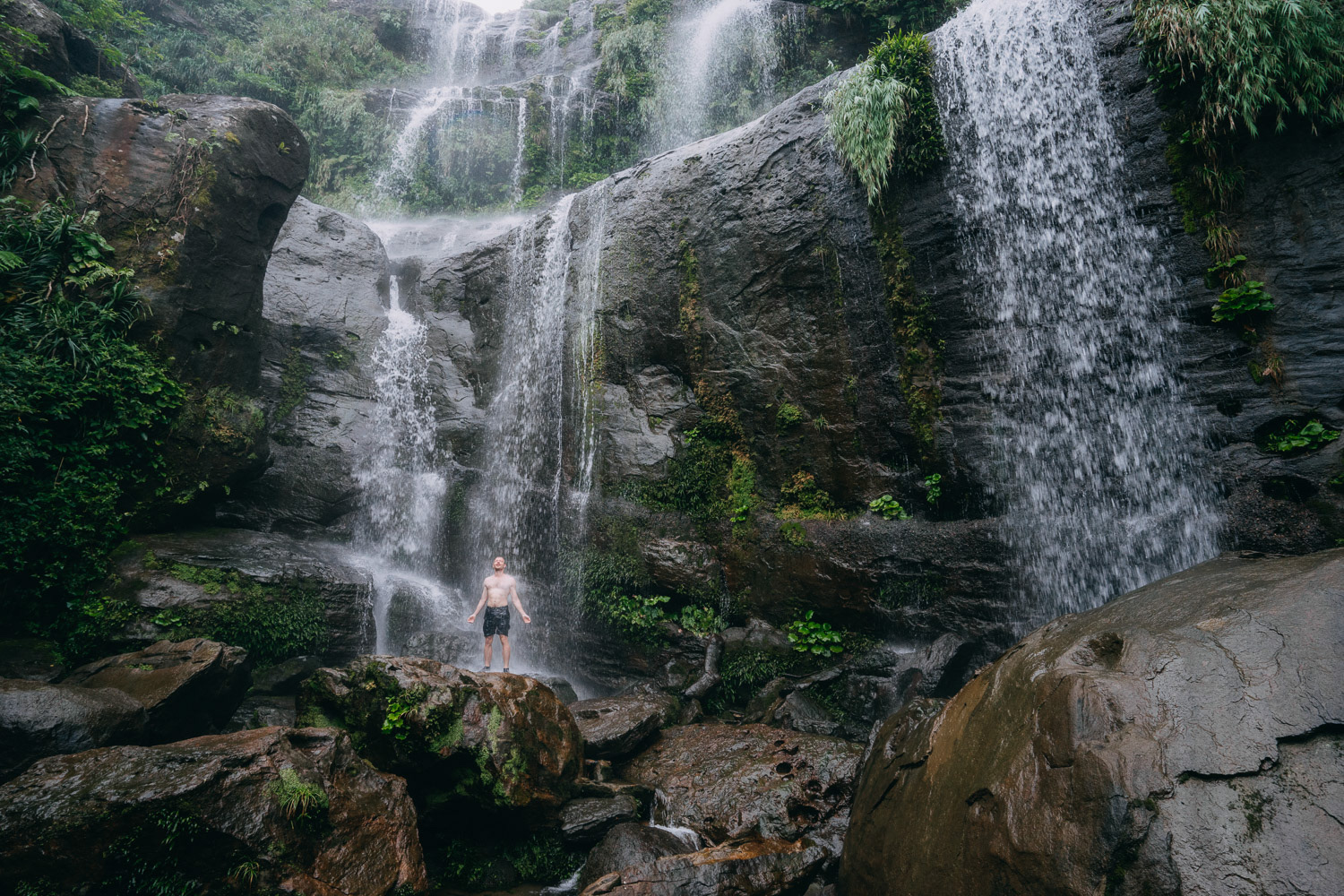 Travel & landscape photographer based in Tokyo, Japan