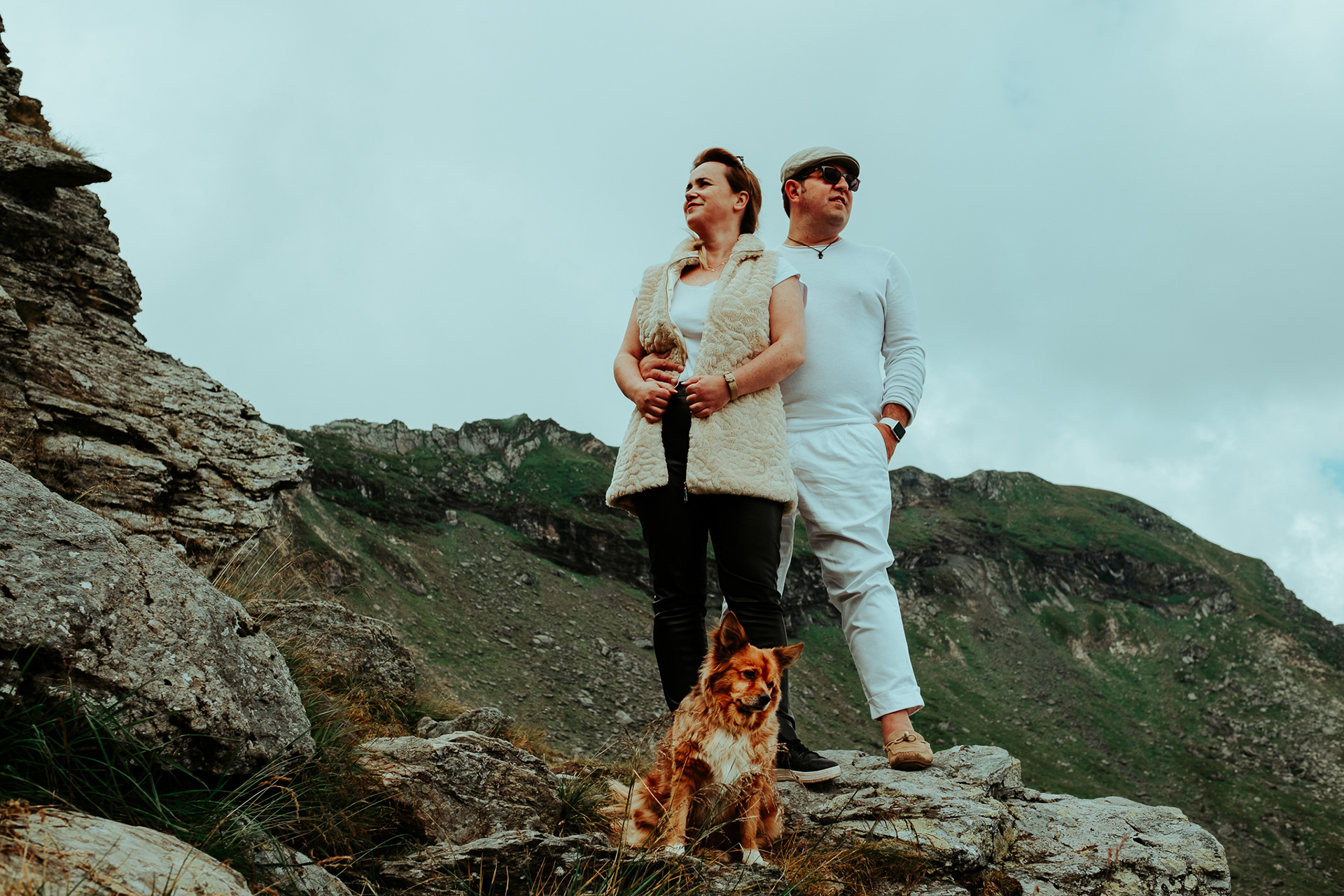 Fotografie de familie la munte in stil cinematic