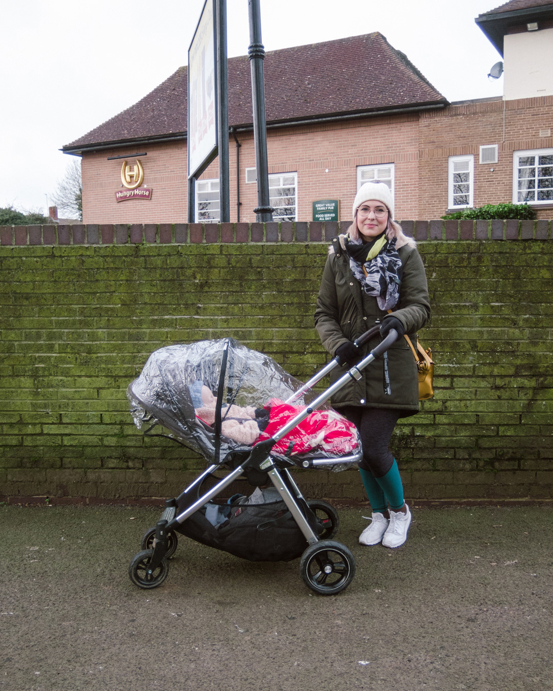Day 043 / Shelley: "I would very much like my children to live in the UK where it's not falling apart like it is now essentially. I wouldn't want the NHS to be deconstructed and have them pay for the NHS when they are older with their own children. So yes, I want the UK to be great again, and I don't mean sending immigrants back, I mean great in itself. It doesn't matter who lives here, I think we should open it's doors to anyone because it's a welcoming country, it's a good country."