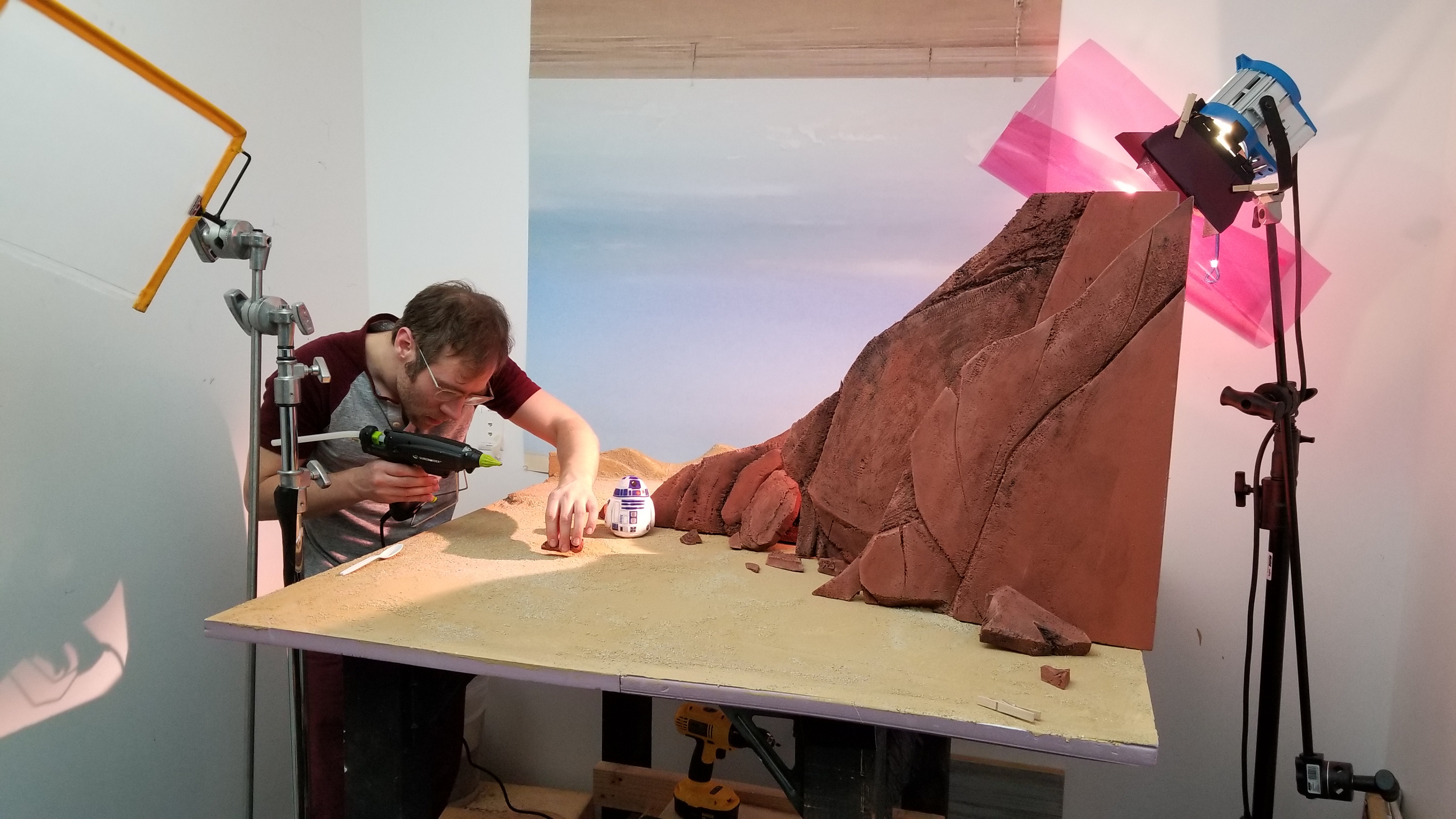 Stop-Motion means glue everything down.