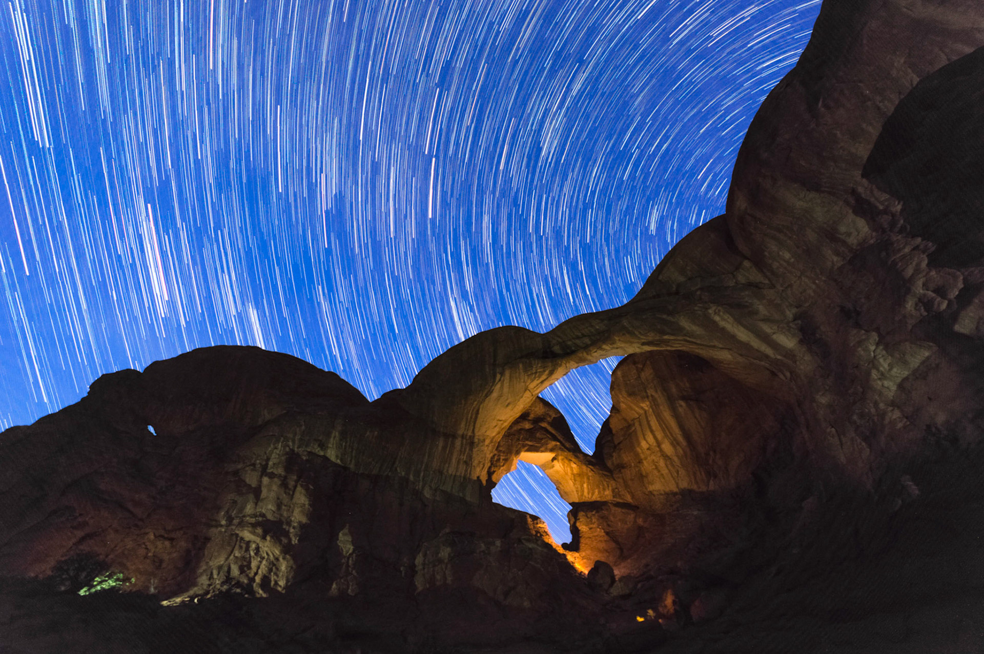 r o t a t i o n  8923Arches National ParkUtahNovember 5, 2014PENTAX K-3, Sigma 10-20mm f/4-5.6 EX DCISO 2500 10 mm  30.0 sec at ƒ / 5.0