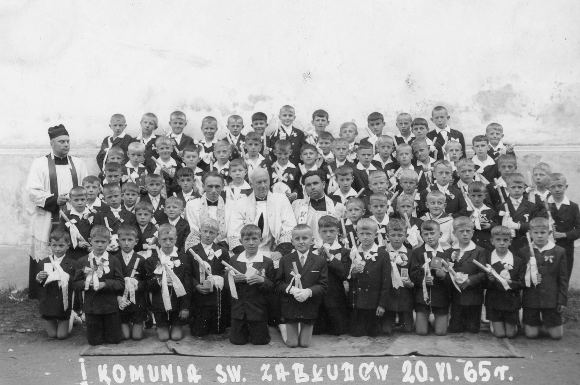 1965.06.20 | Pierwsza Komunia Święta w Zabłudowie | z arch. ks. Andrzeja Górskiego