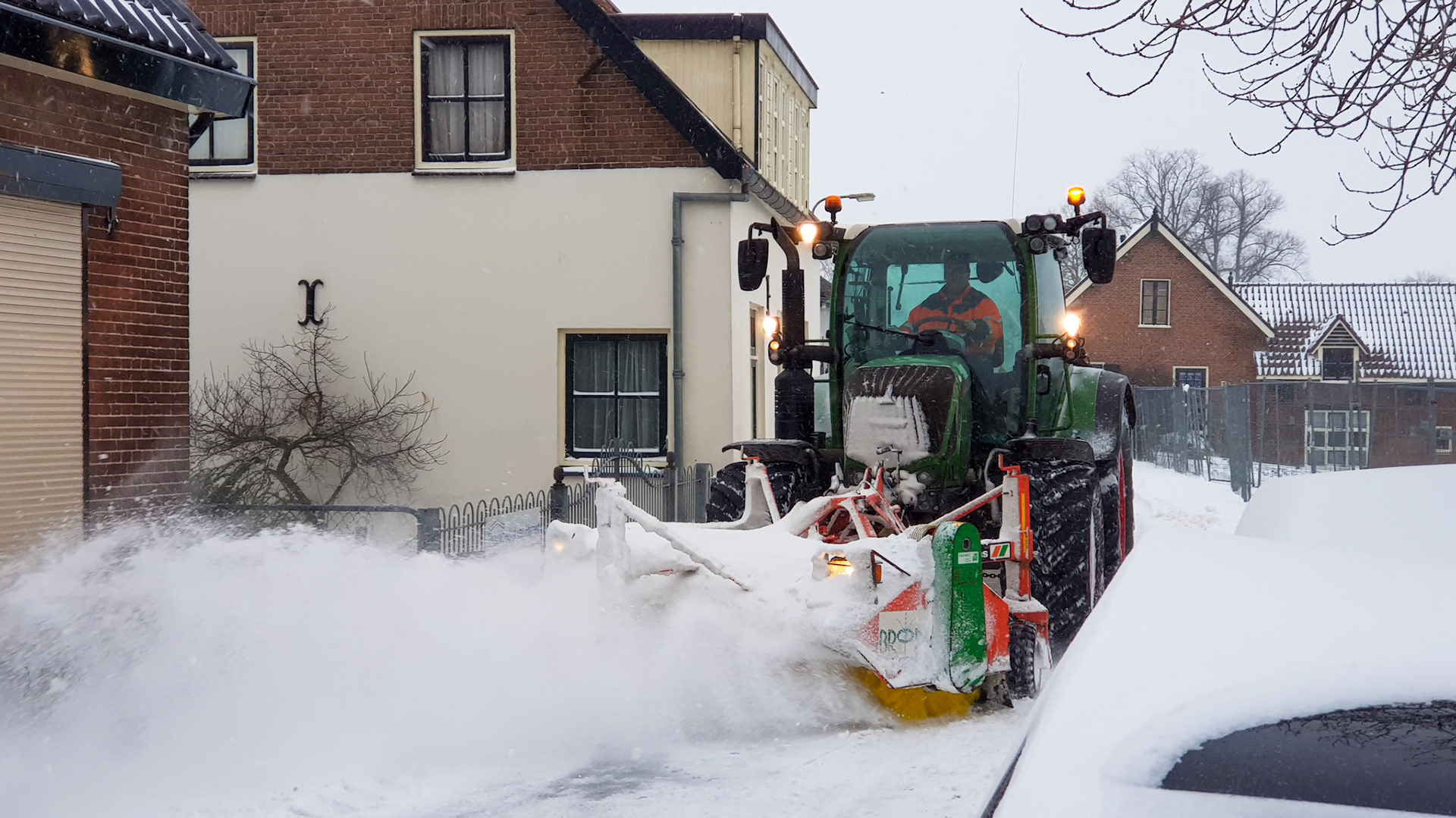 Rescue tractor