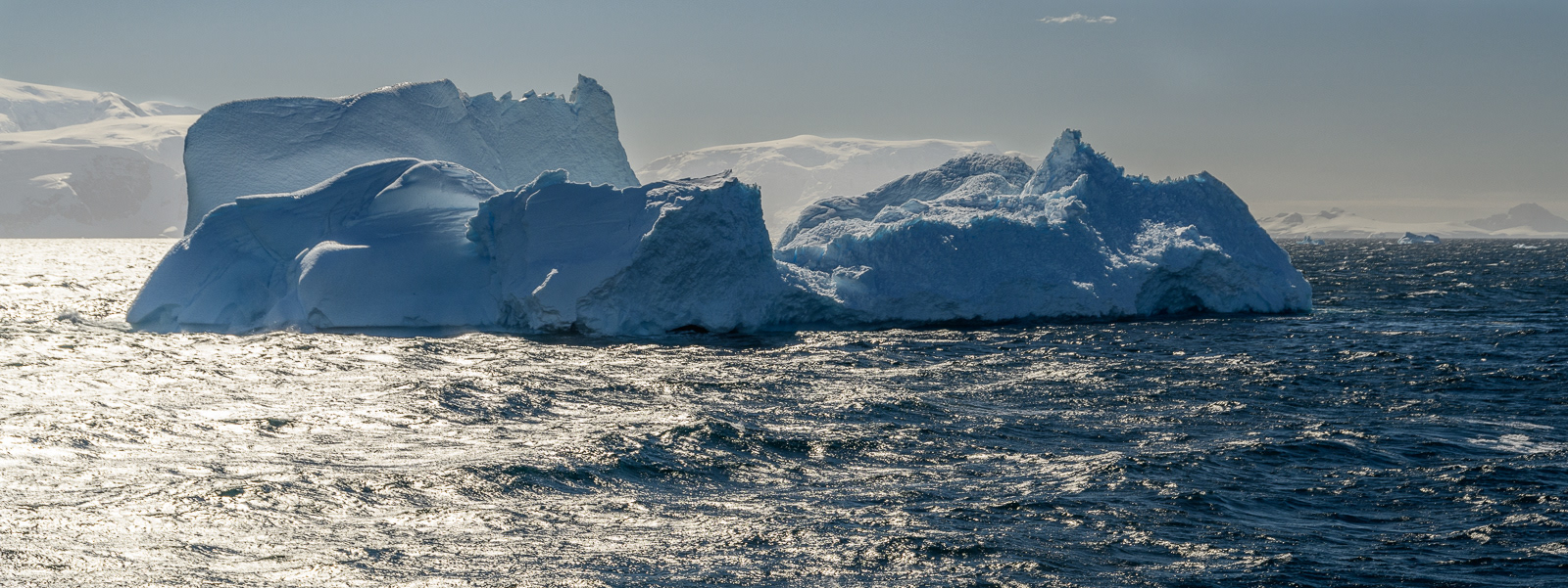 Large icebergs - Portal Point