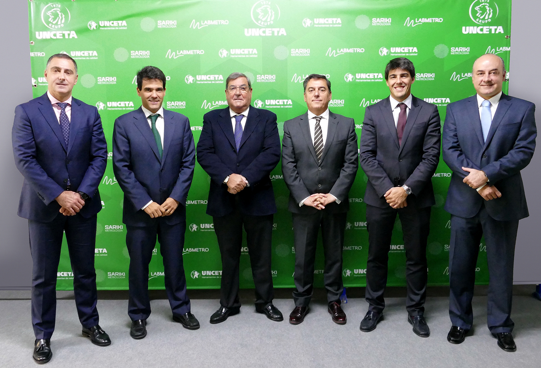 Photocall. Diseño gráfico, maquetación y producción para presentación de Grupo Unceta.
