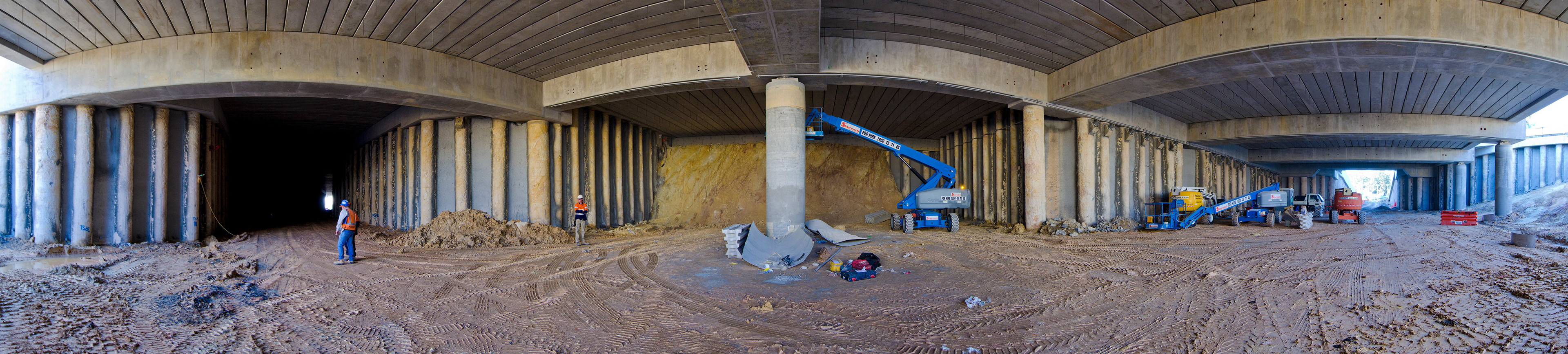 Panoramic view of the construction underway near Parklands Avenue and the new Gold Coast University Hospital