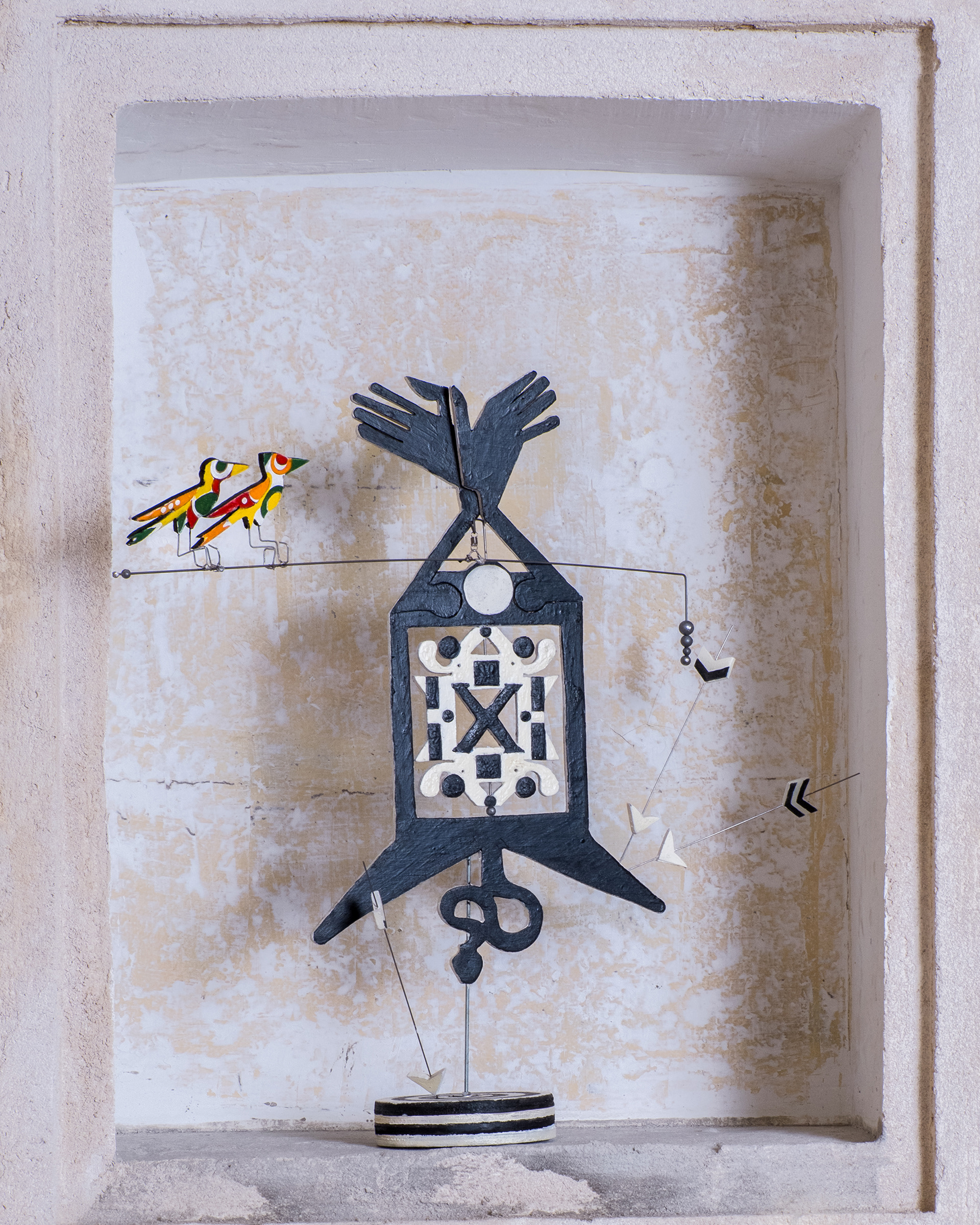 # appeau ∅ # wood, piano wire, pigments, smoke black 52X50cm 26062020