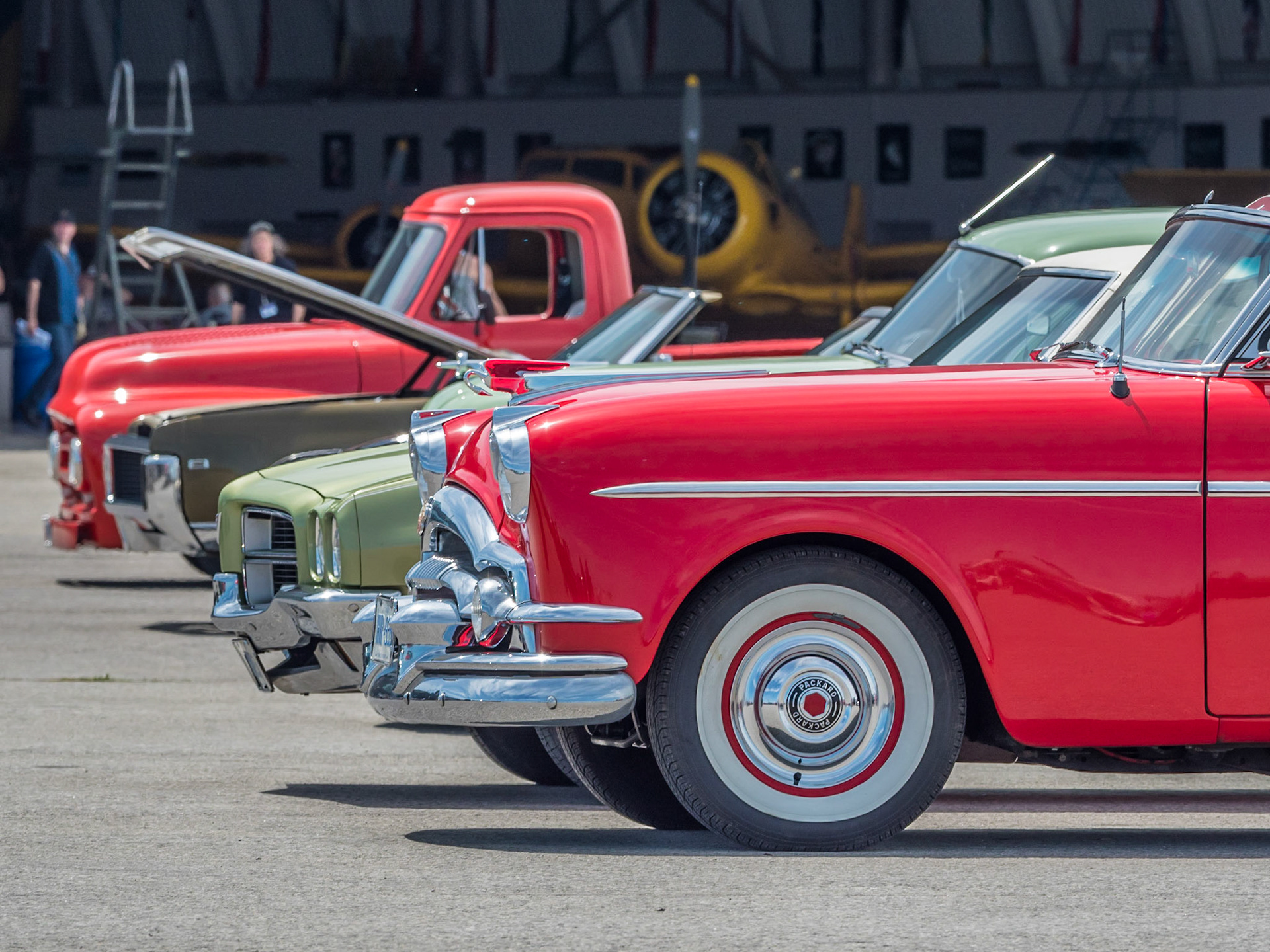 Vintage Wheels and Wings - Packard