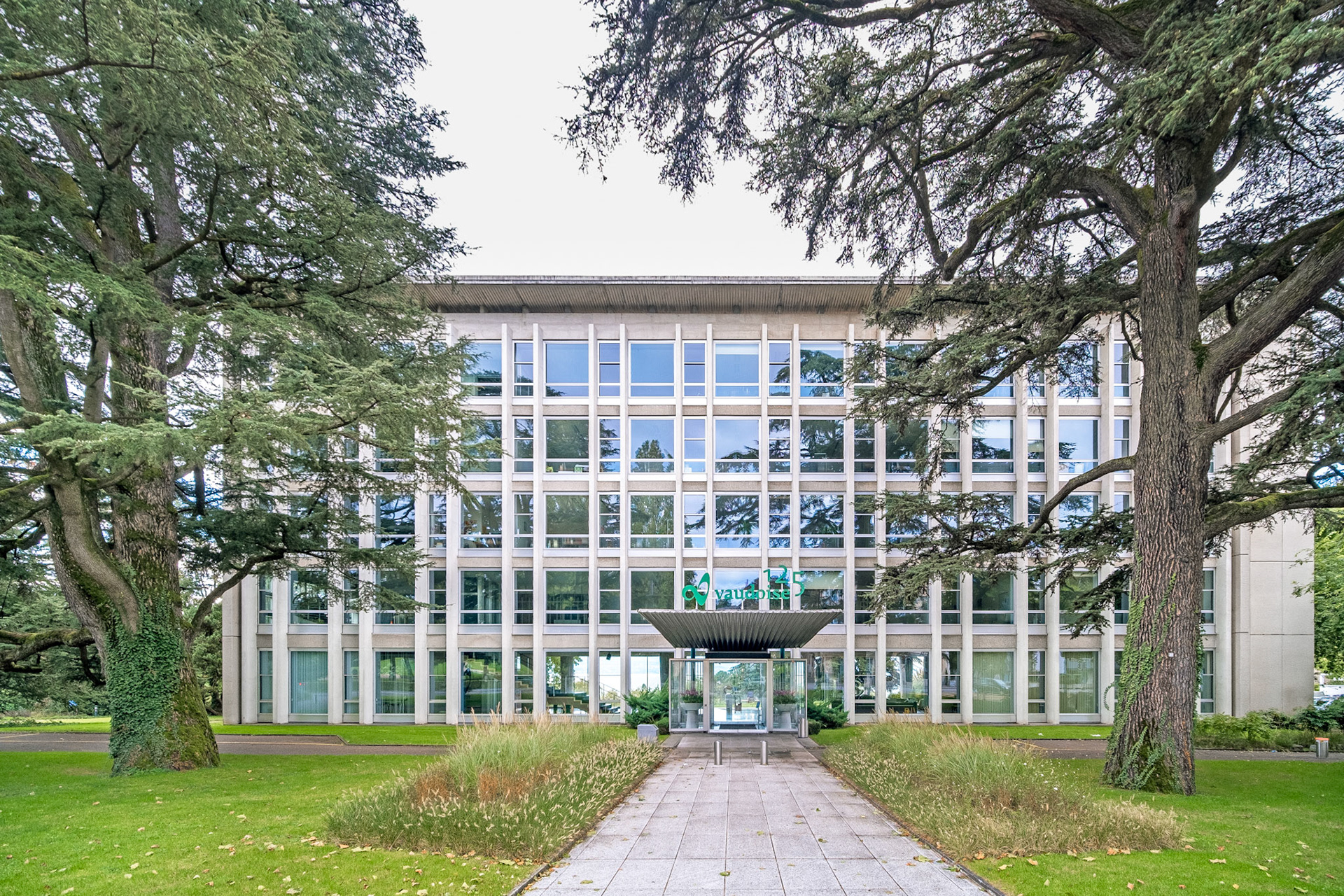 Vaudoise Assurances, Jean Tschumi