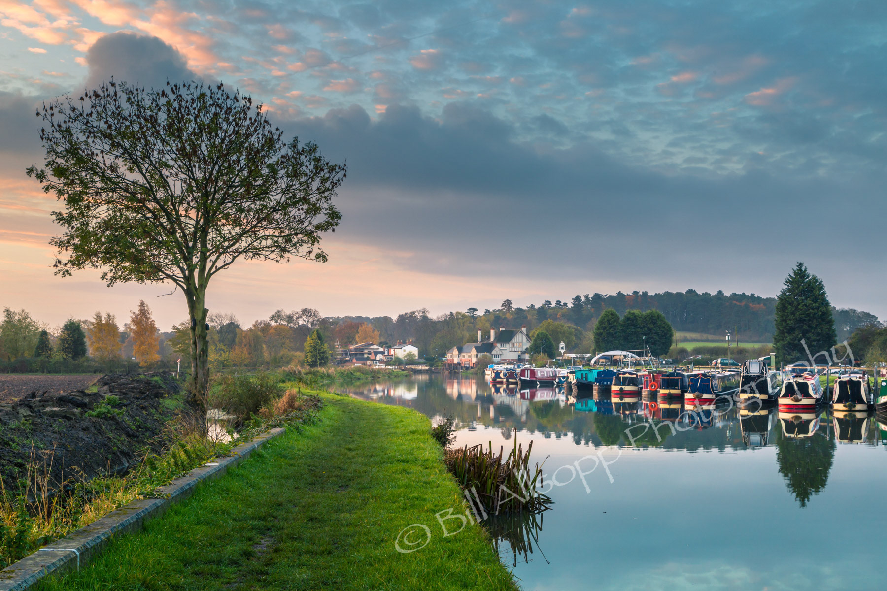 Moorings on the river Soar at Kegworth.